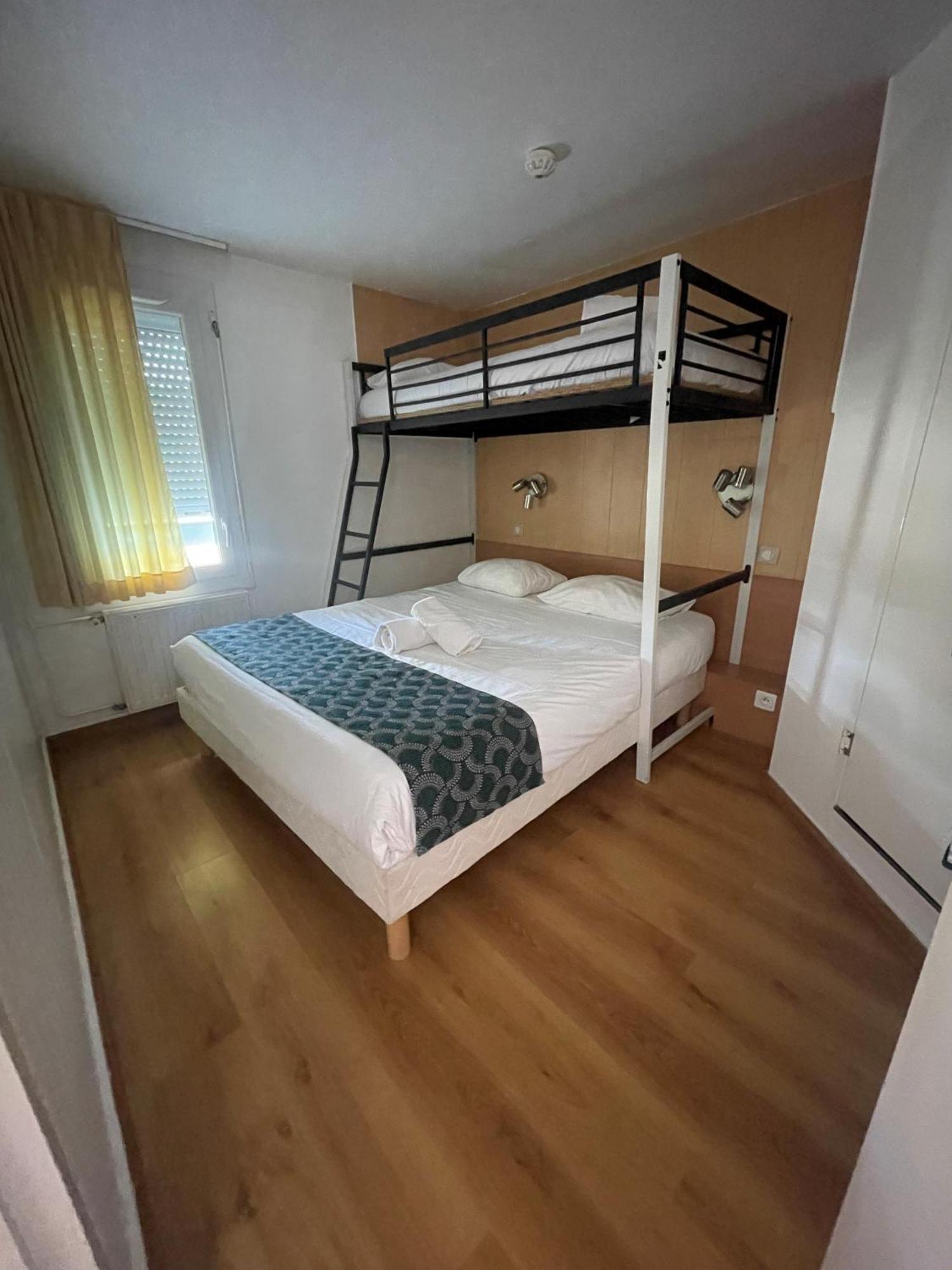 Triple Room,1619755364:JPEG