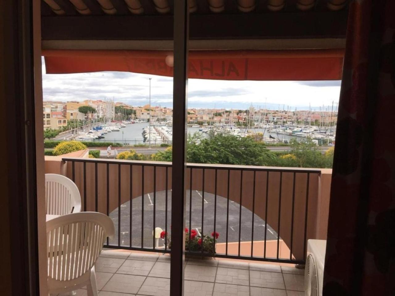 Double Room Port view terrace air conditioning children