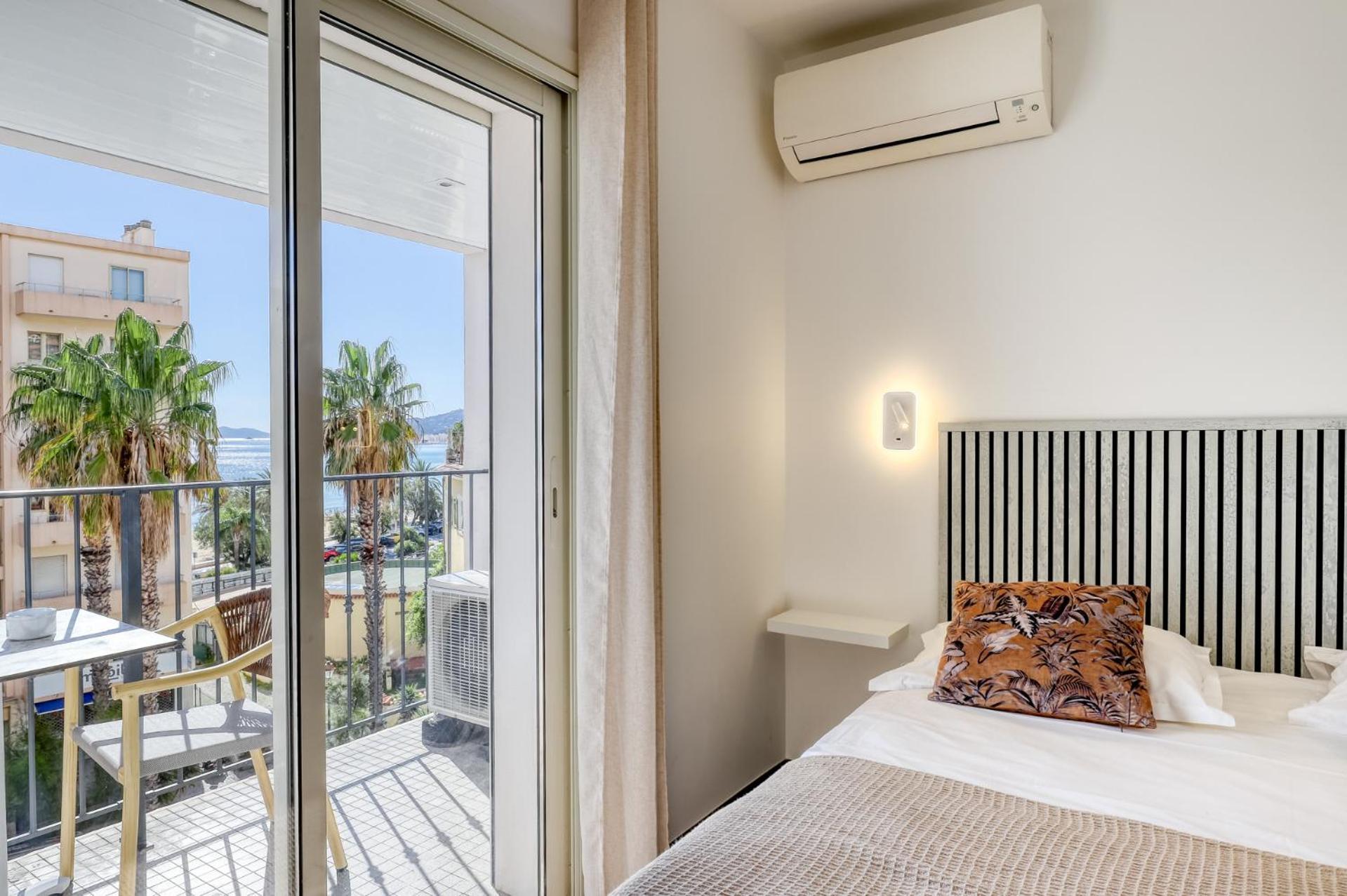 Standard Room Balcony Partial Sea View,1739421693:JPEG