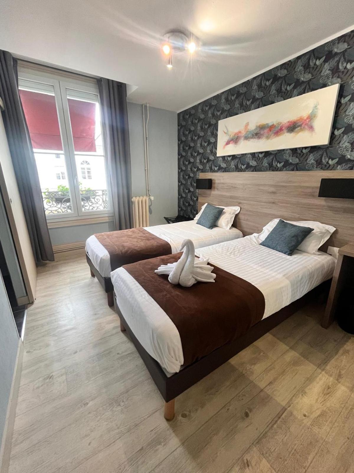 Twin Room City View