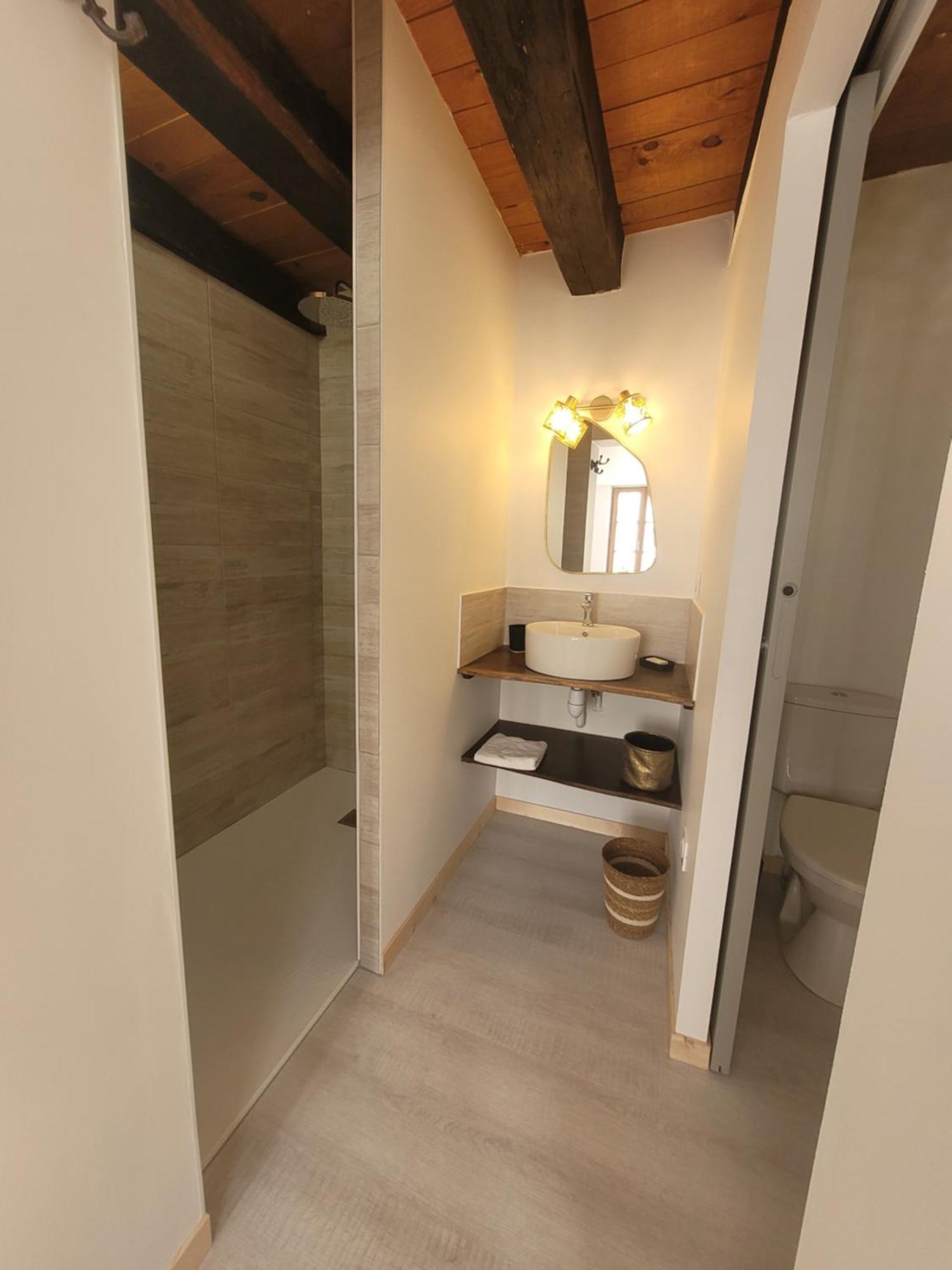 Double Room Private Bathroom
