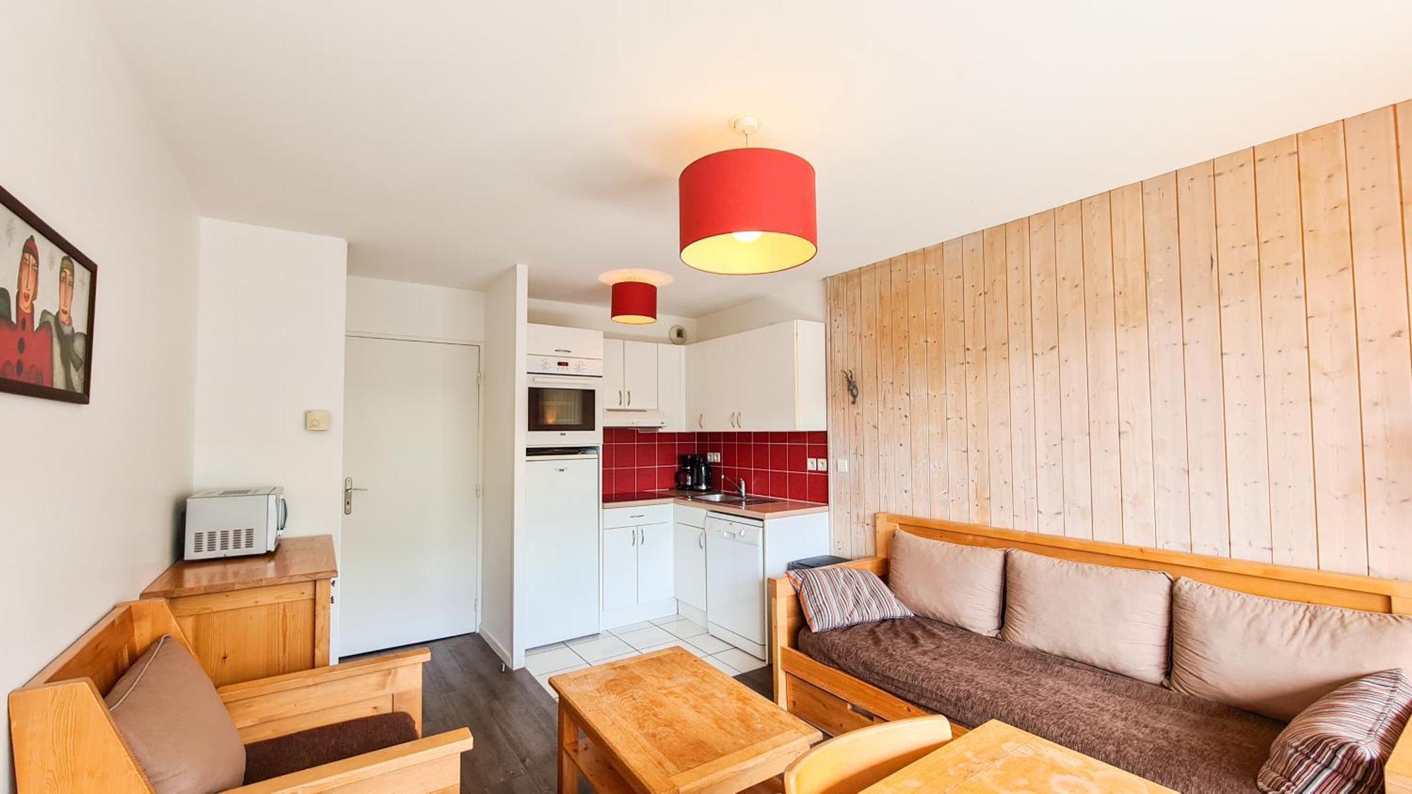 One-Bedroom Apartment