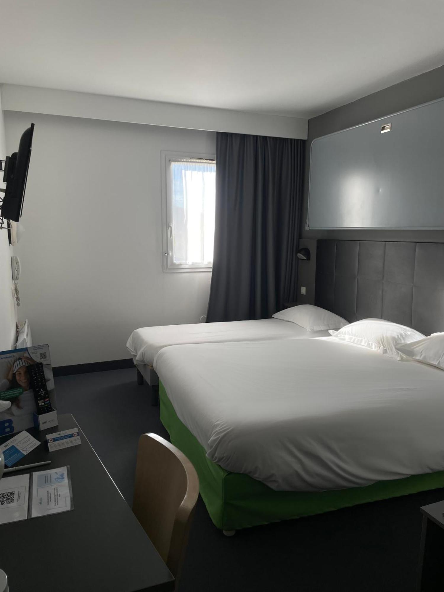 Chambre Triple 2 adultes 1 enfant,1623644617:JPEG