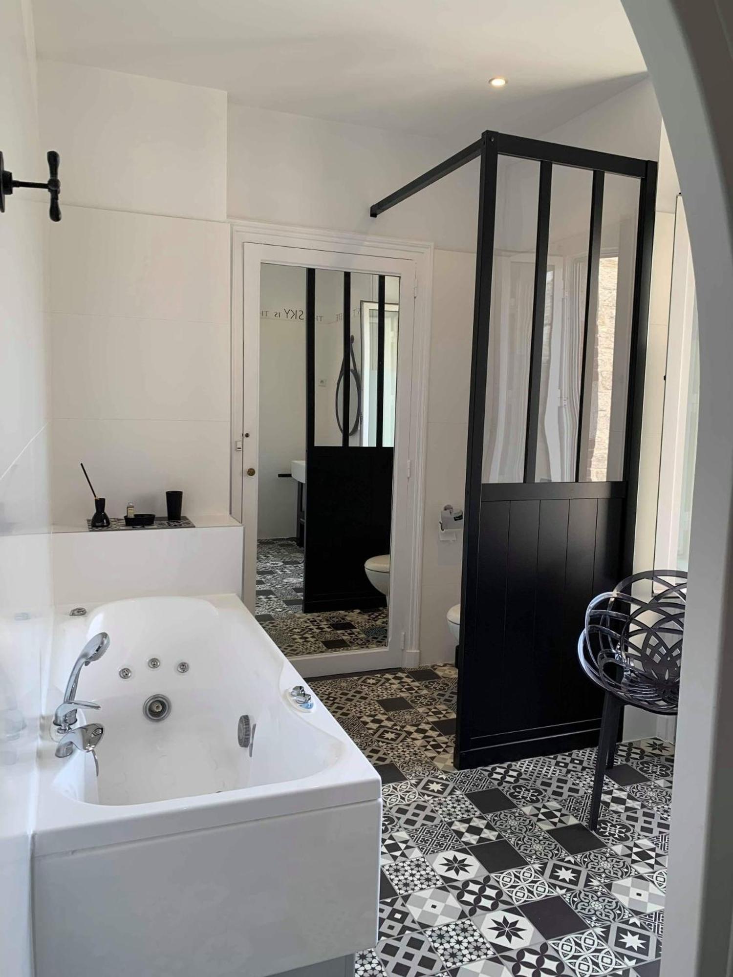 Double Room with Balcony,1626375840:JPEG