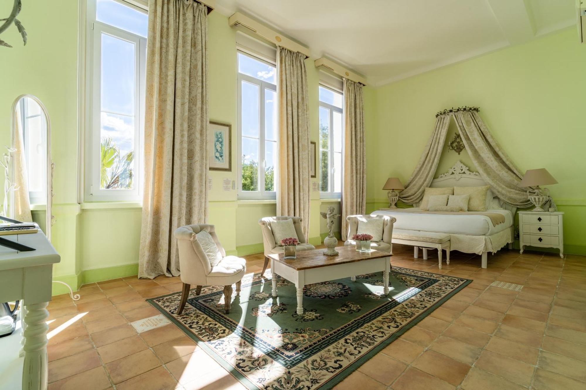 Suite with Sea View,1624746451:JPEG