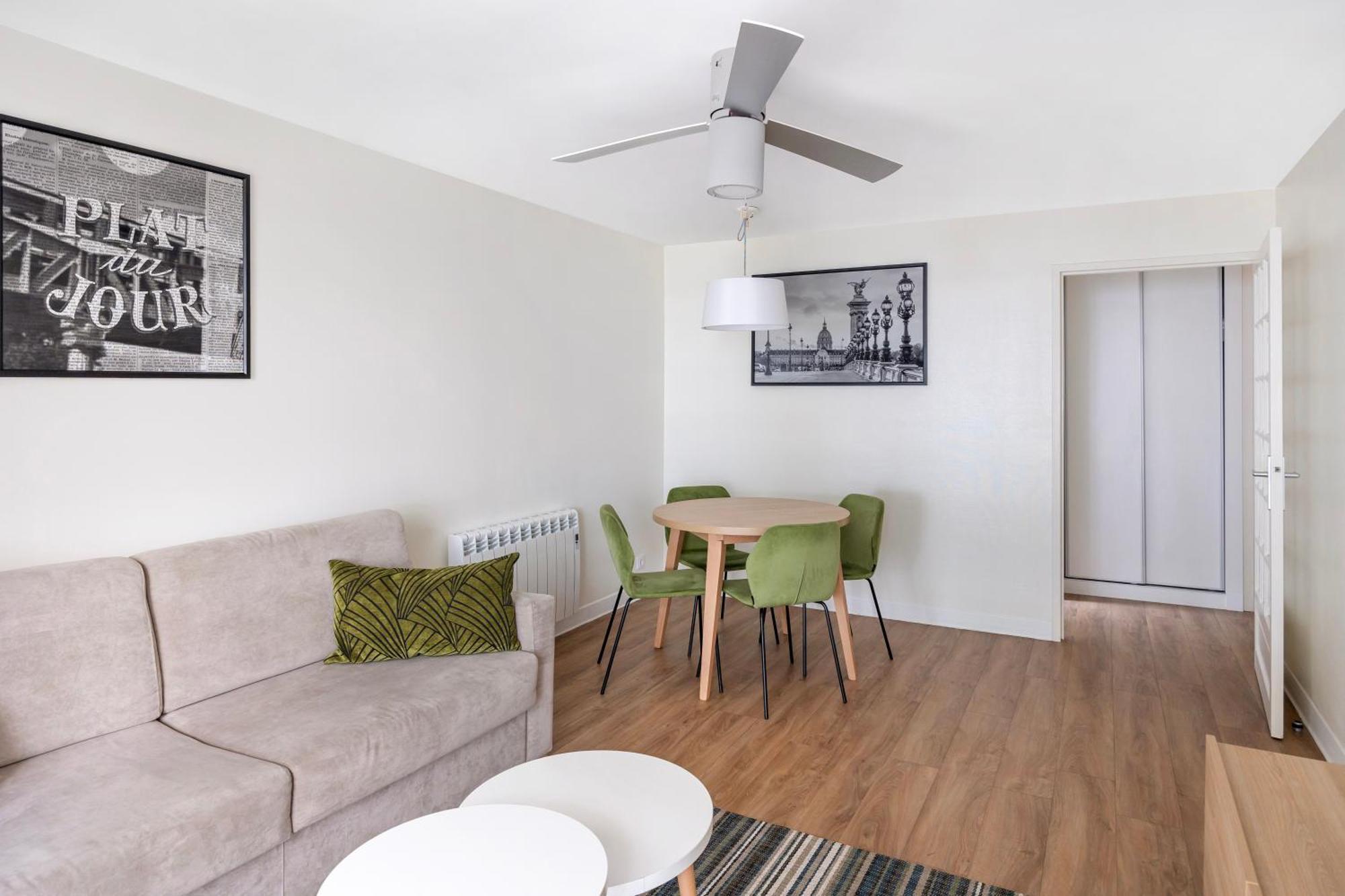 One-Bedroom Apartment