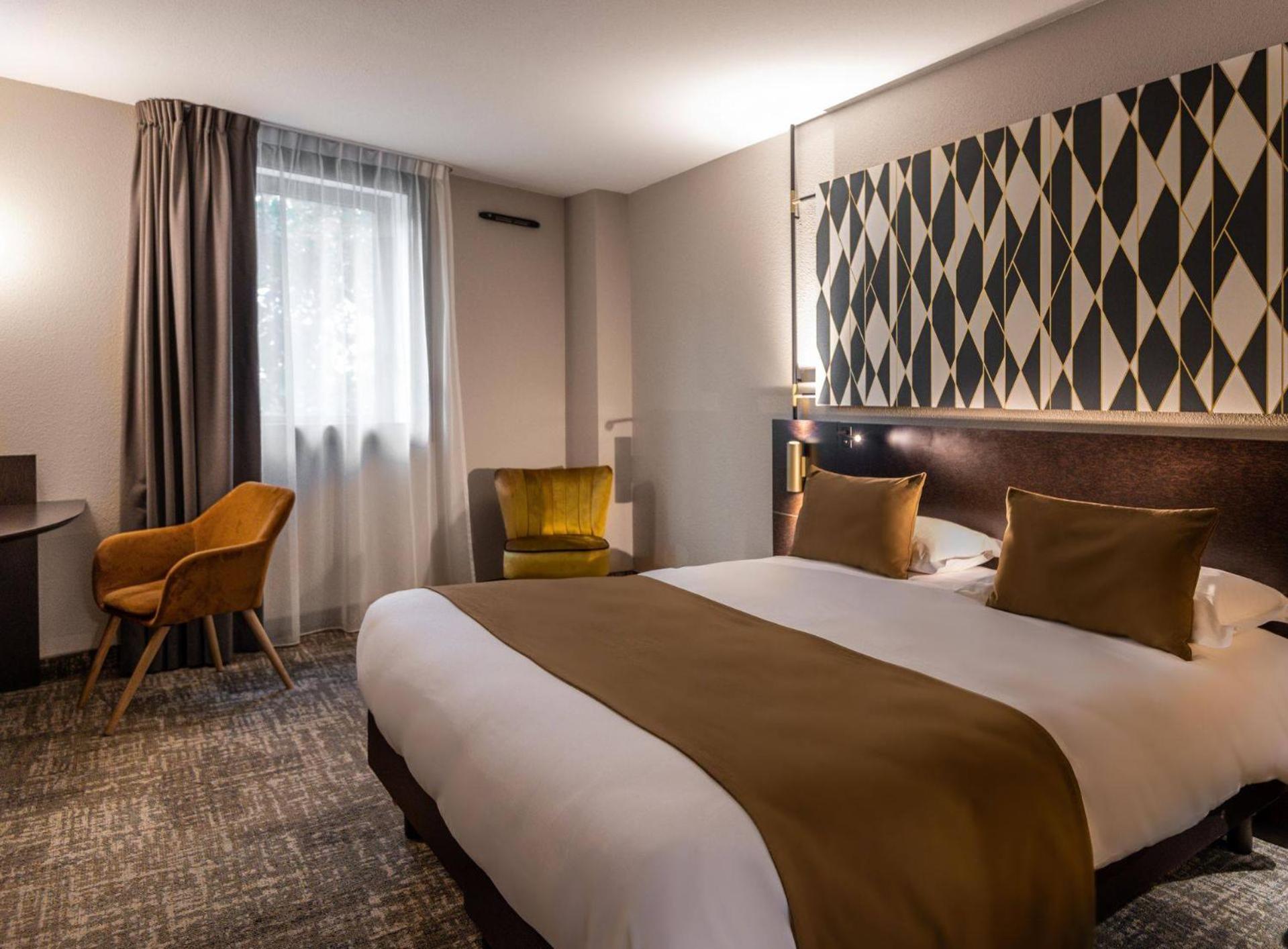 Double Room,1627204246:JPEG