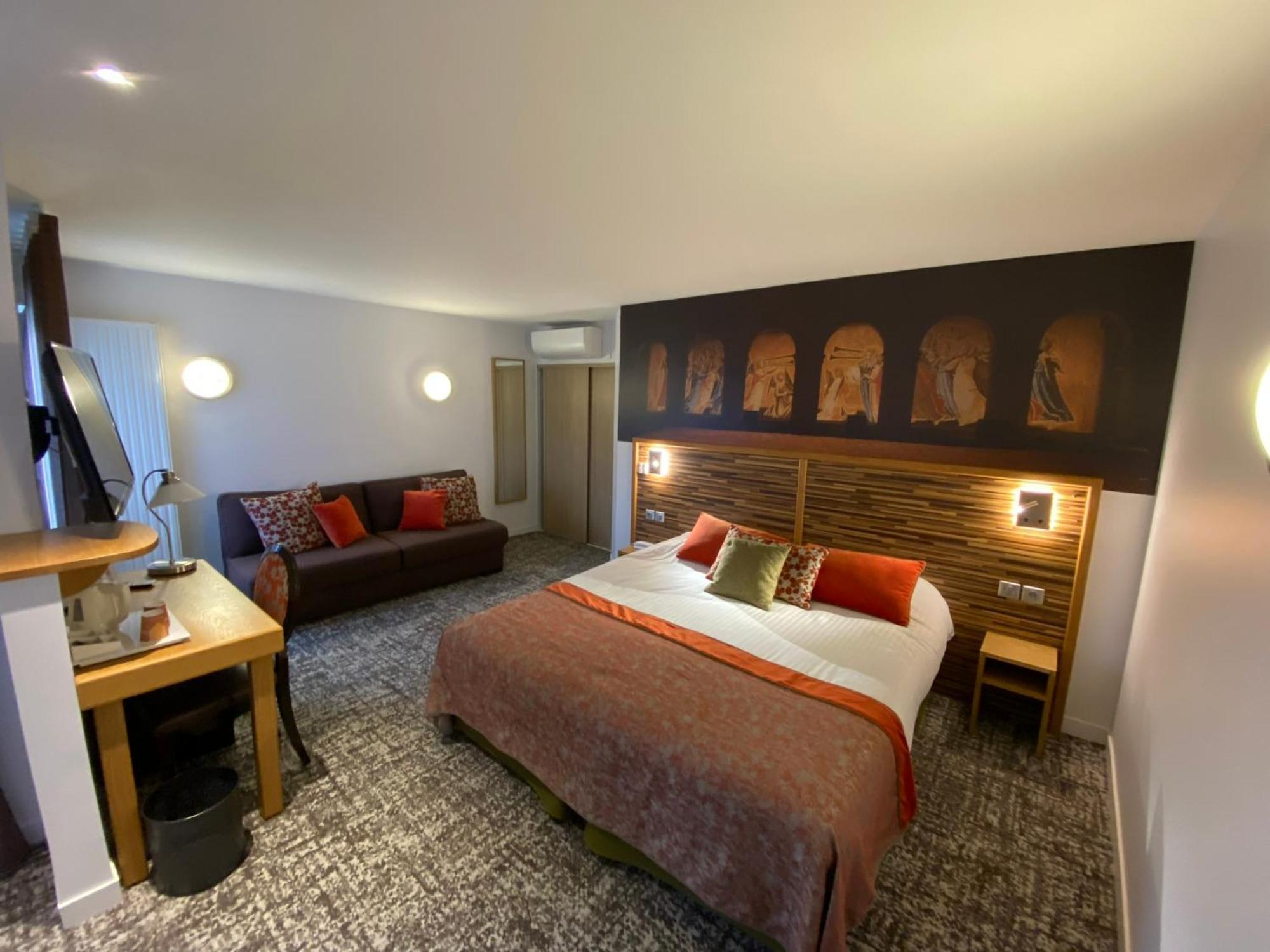 Superior Double Room Seating Area
