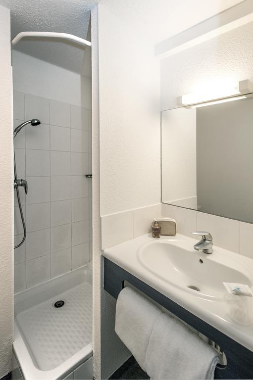 Chambre Double - Accessible aux Personnes à Mobilité Réduite