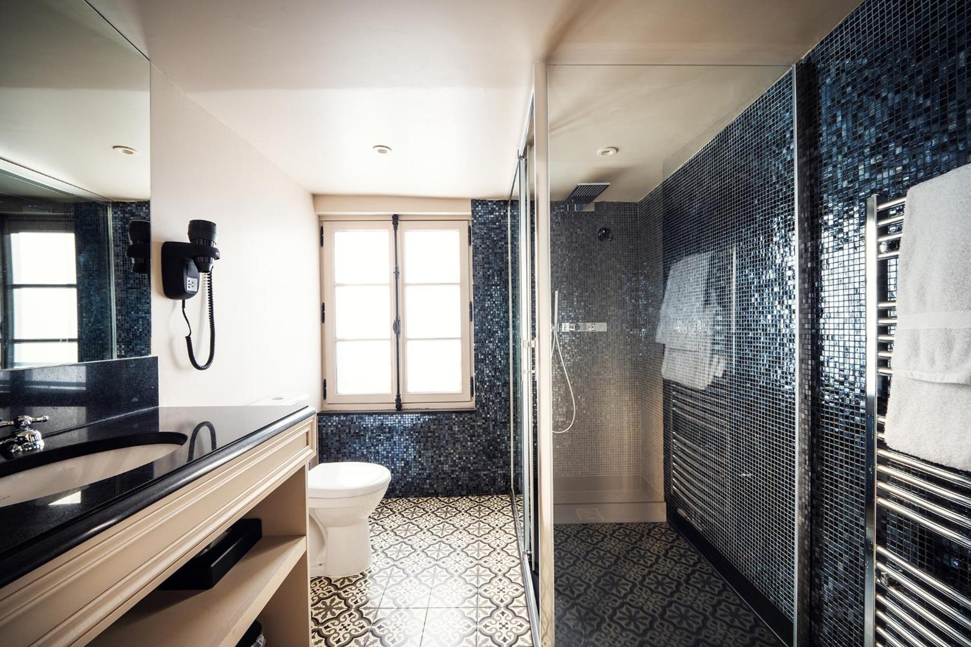 Deluxe Double Room,1628646245:JPEG