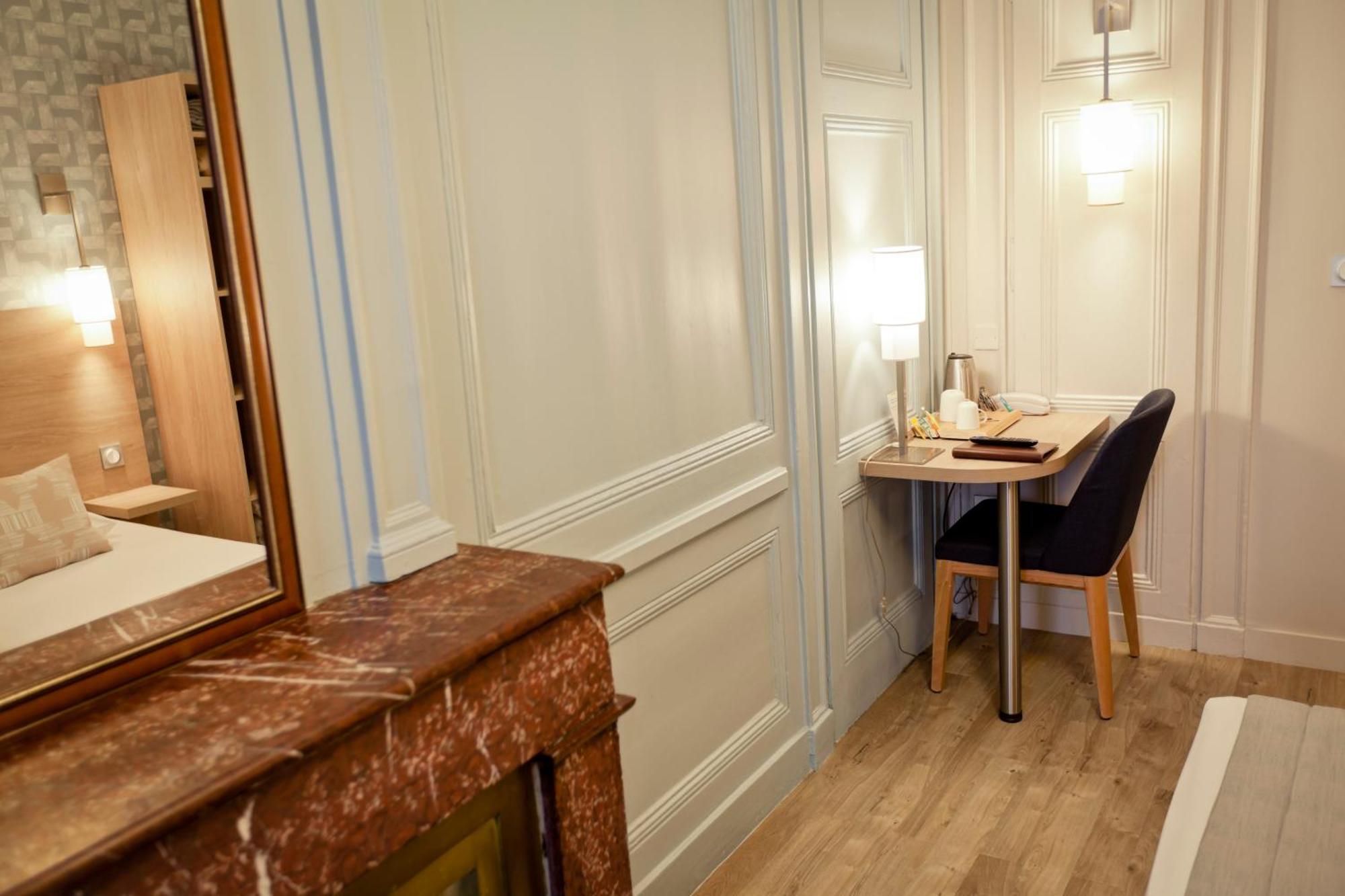 Double or Twin Room Balcony