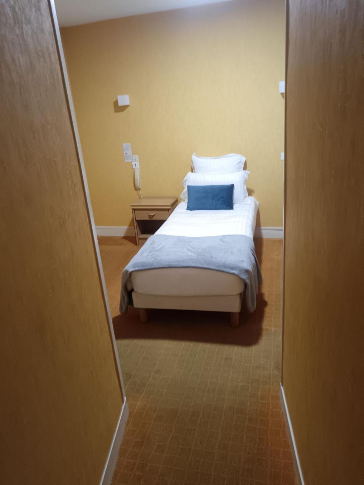 Large Single Room