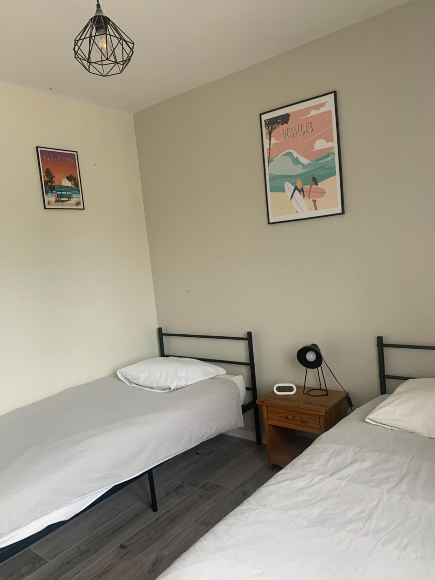 Twin Room with Shower,1630887106:JPEG