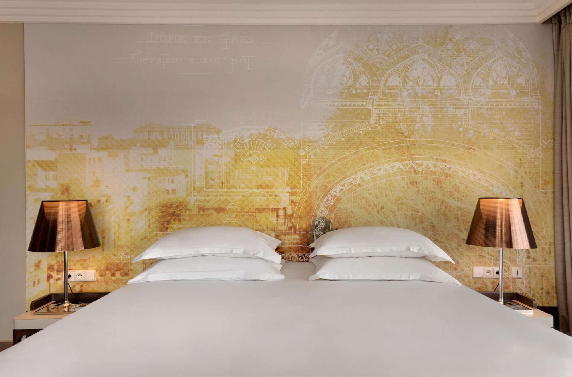 Deluxe Room,1632217892:JPEG