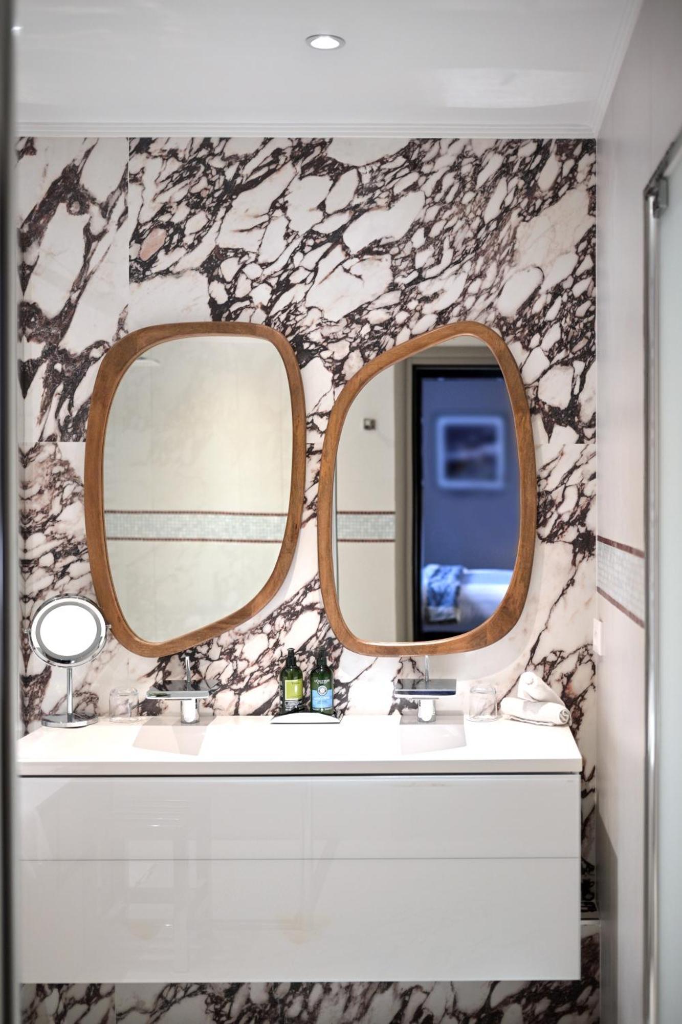 Deluxe Double Room,1632276426:JPEG