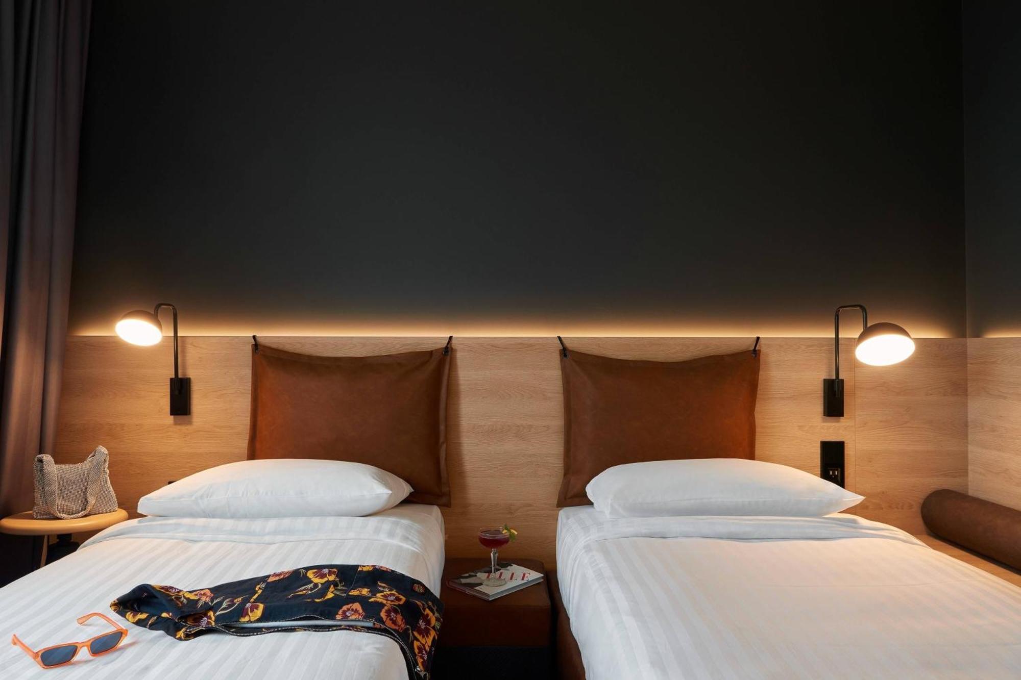 Moxy Twin Room