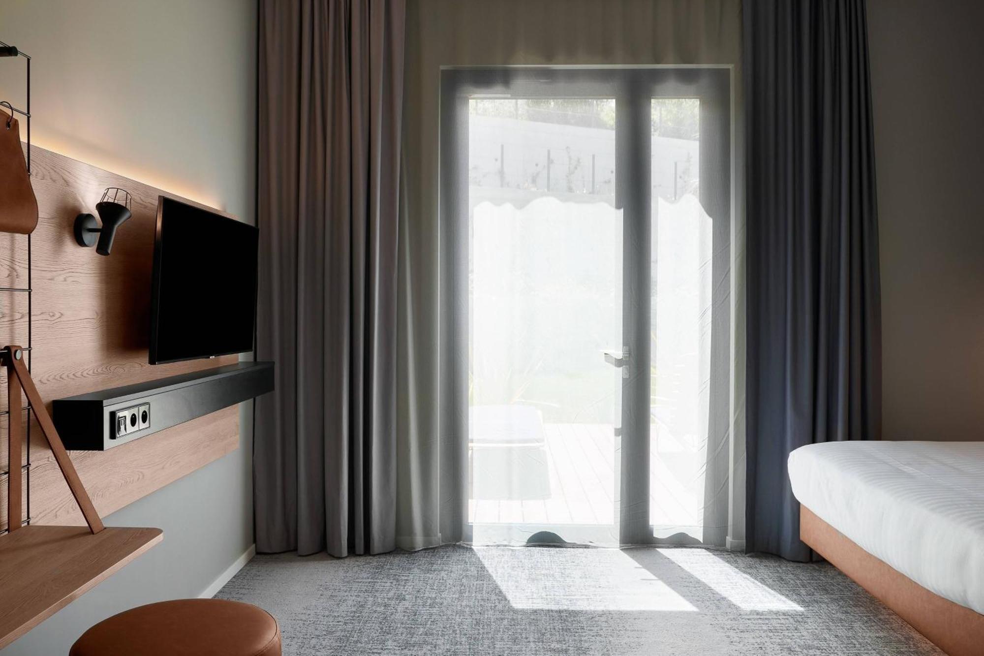 Moxy Queen Room Pool Access Terrace