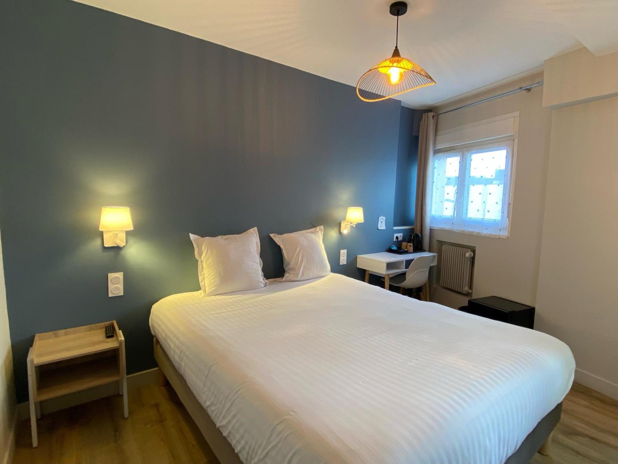 Twin Room,1635083145:JPEG