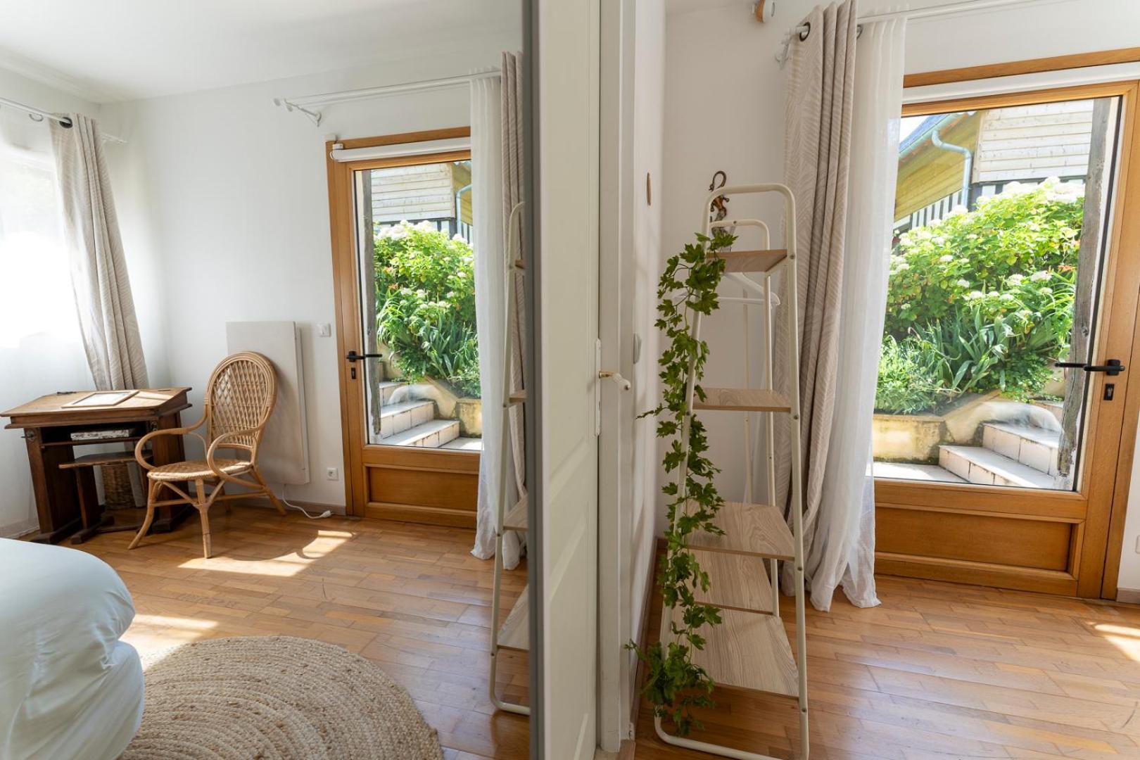 Double Room Private Bathroom
