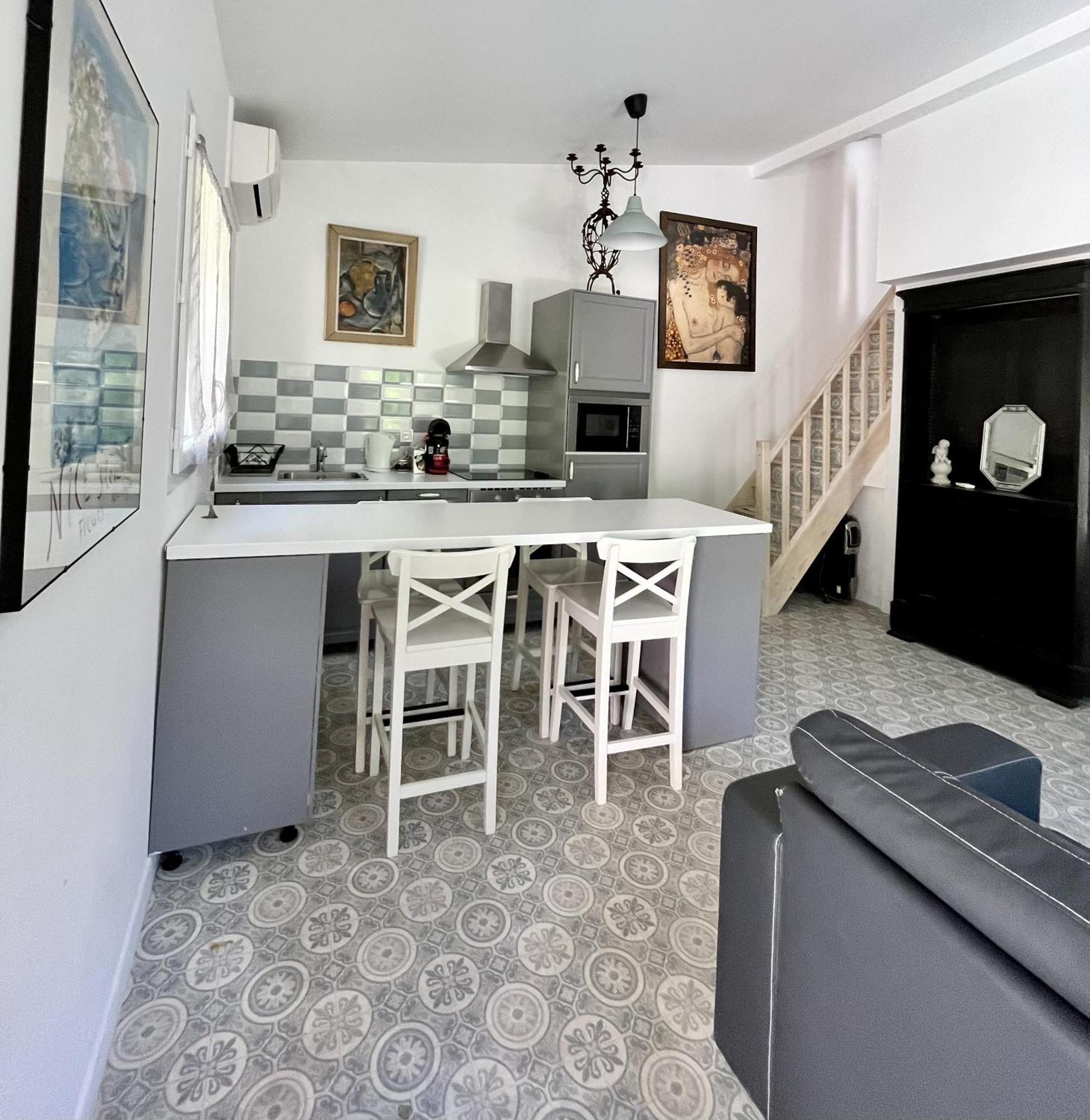 One-Bedroom Family Apartment,1641739947:JPEG