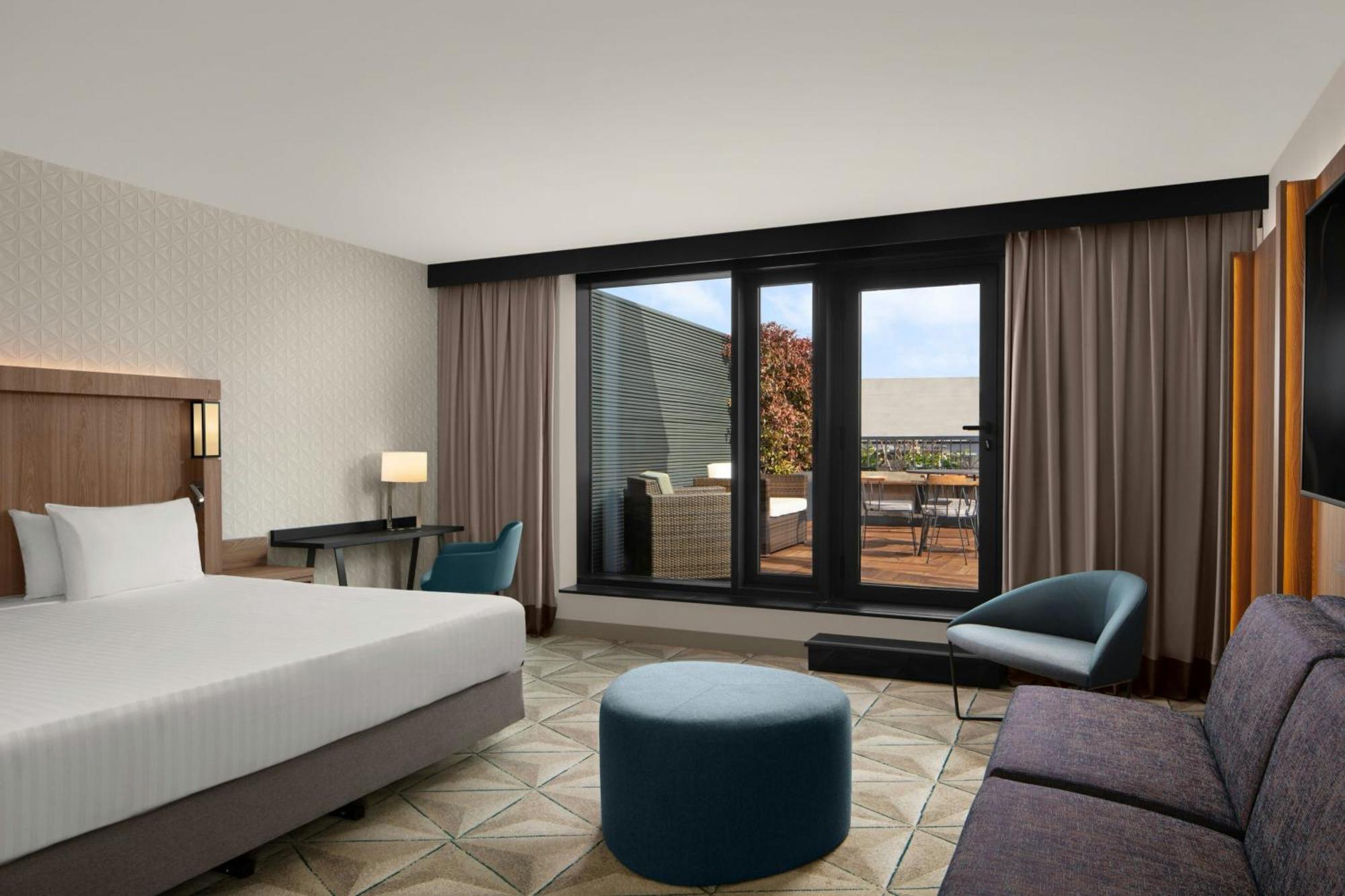 Suite Parisienne