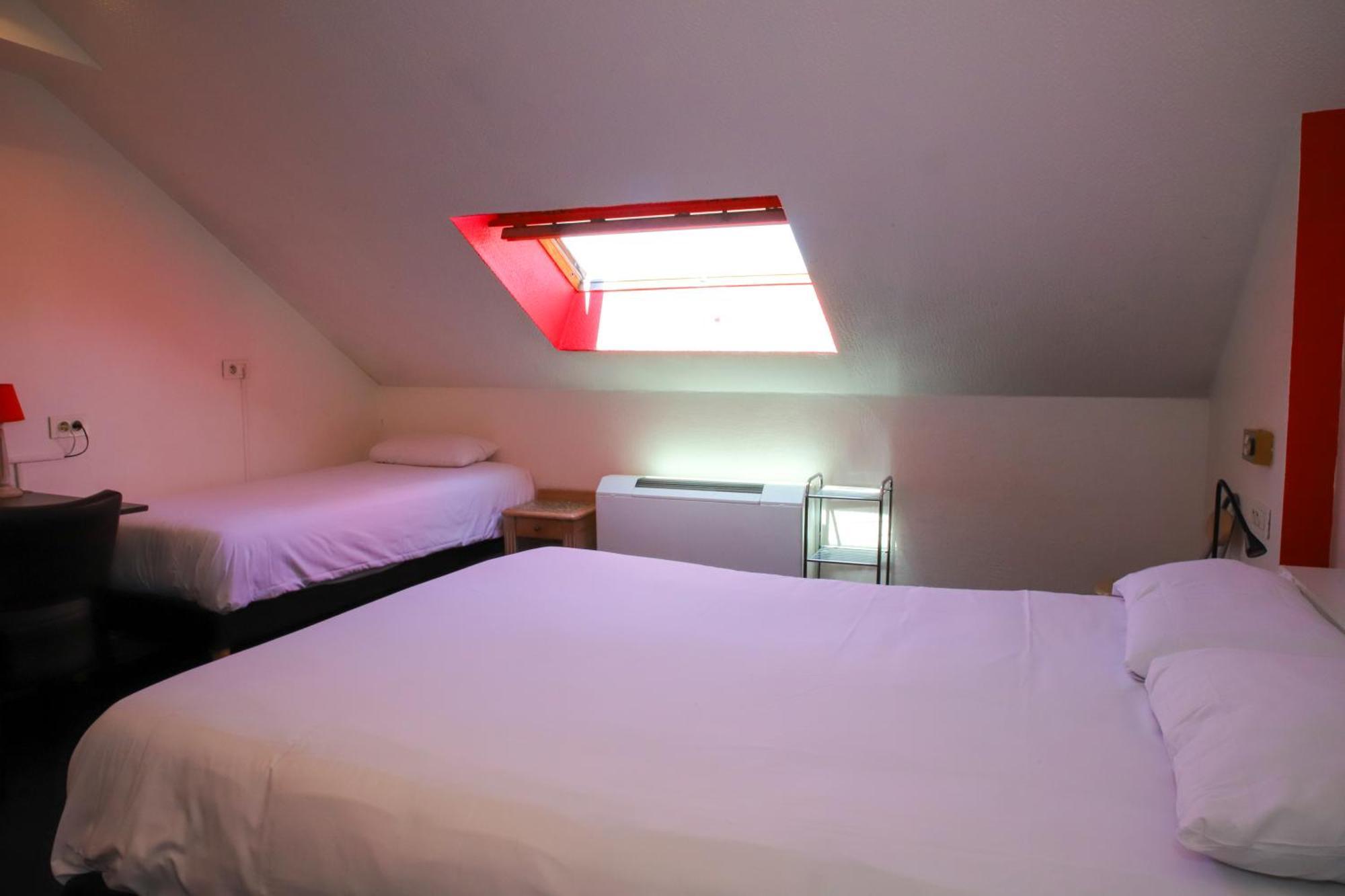 Dreibettzimmer