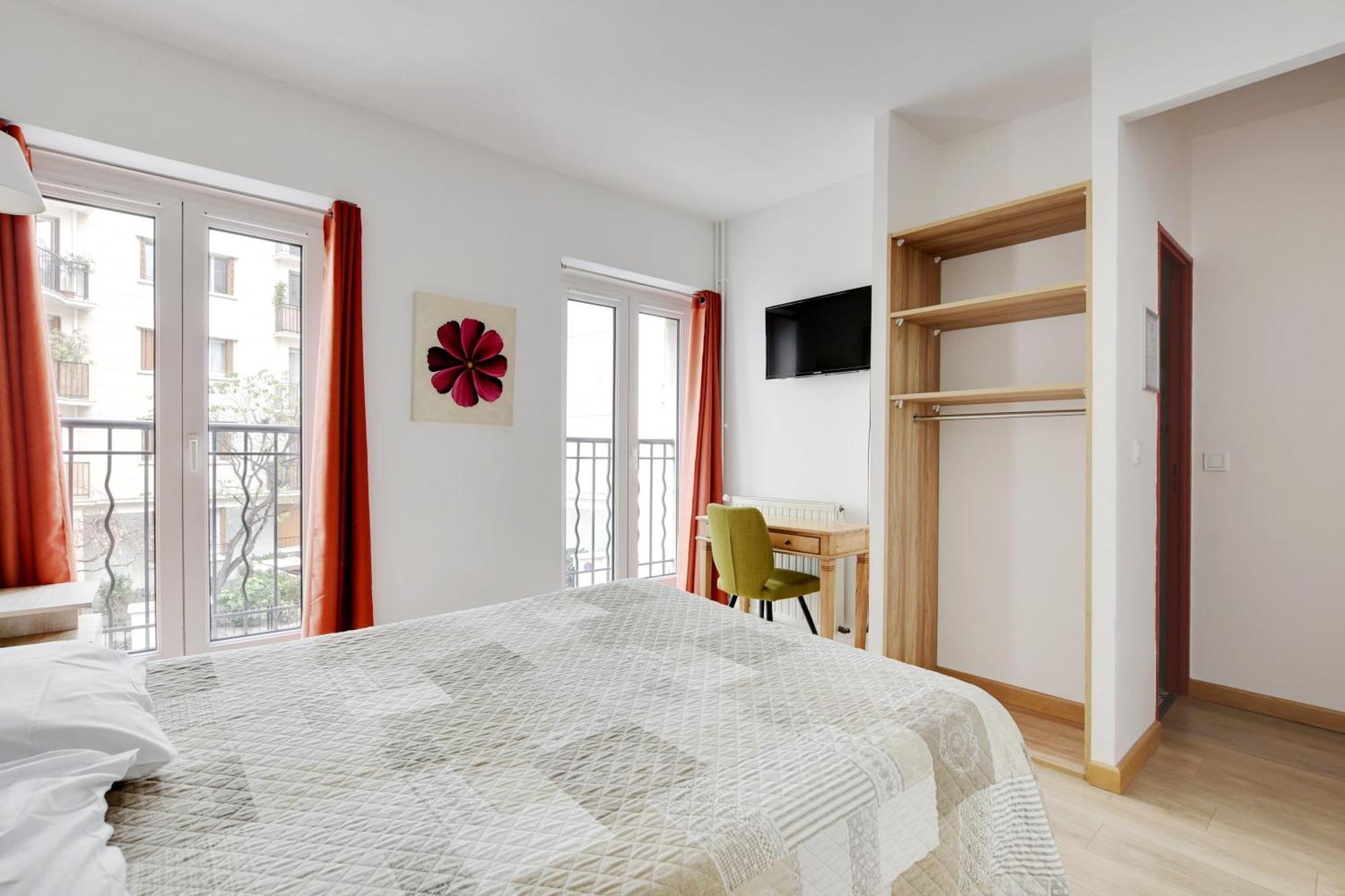 Double Room,1643771997:JPEG