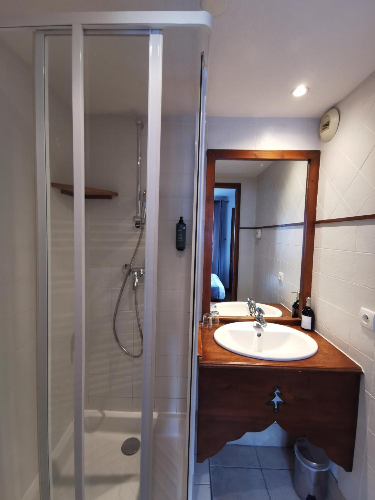 Double Room Private Bathroom