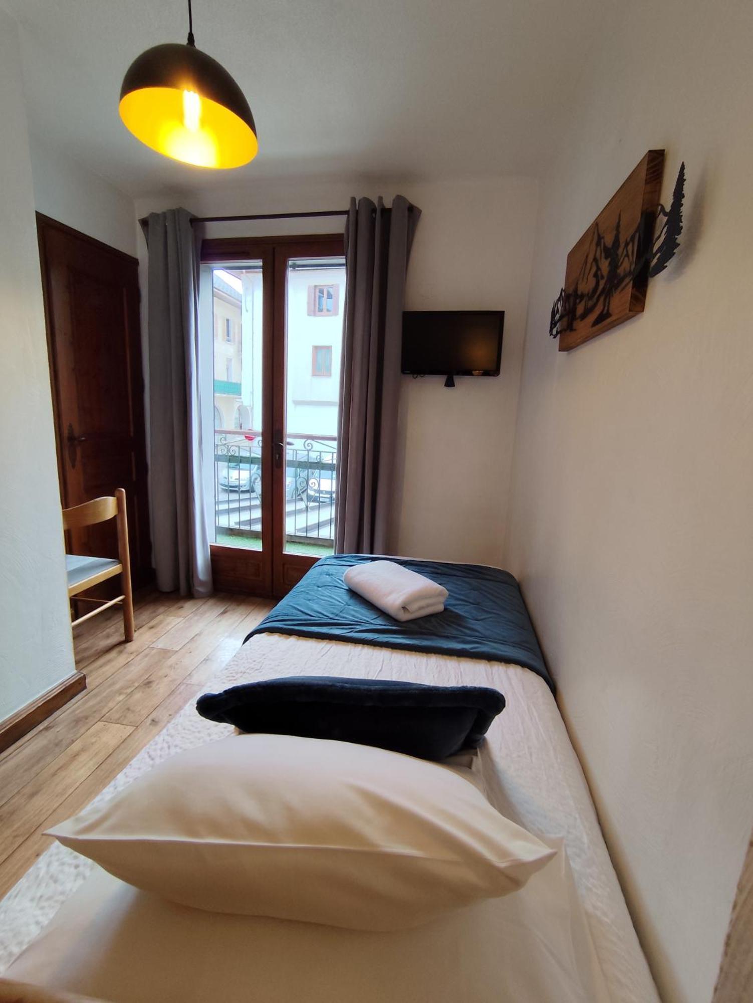 Single Room Balcony
