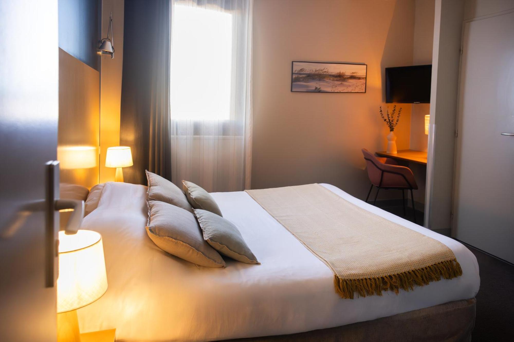 Double Room "Intermediate"