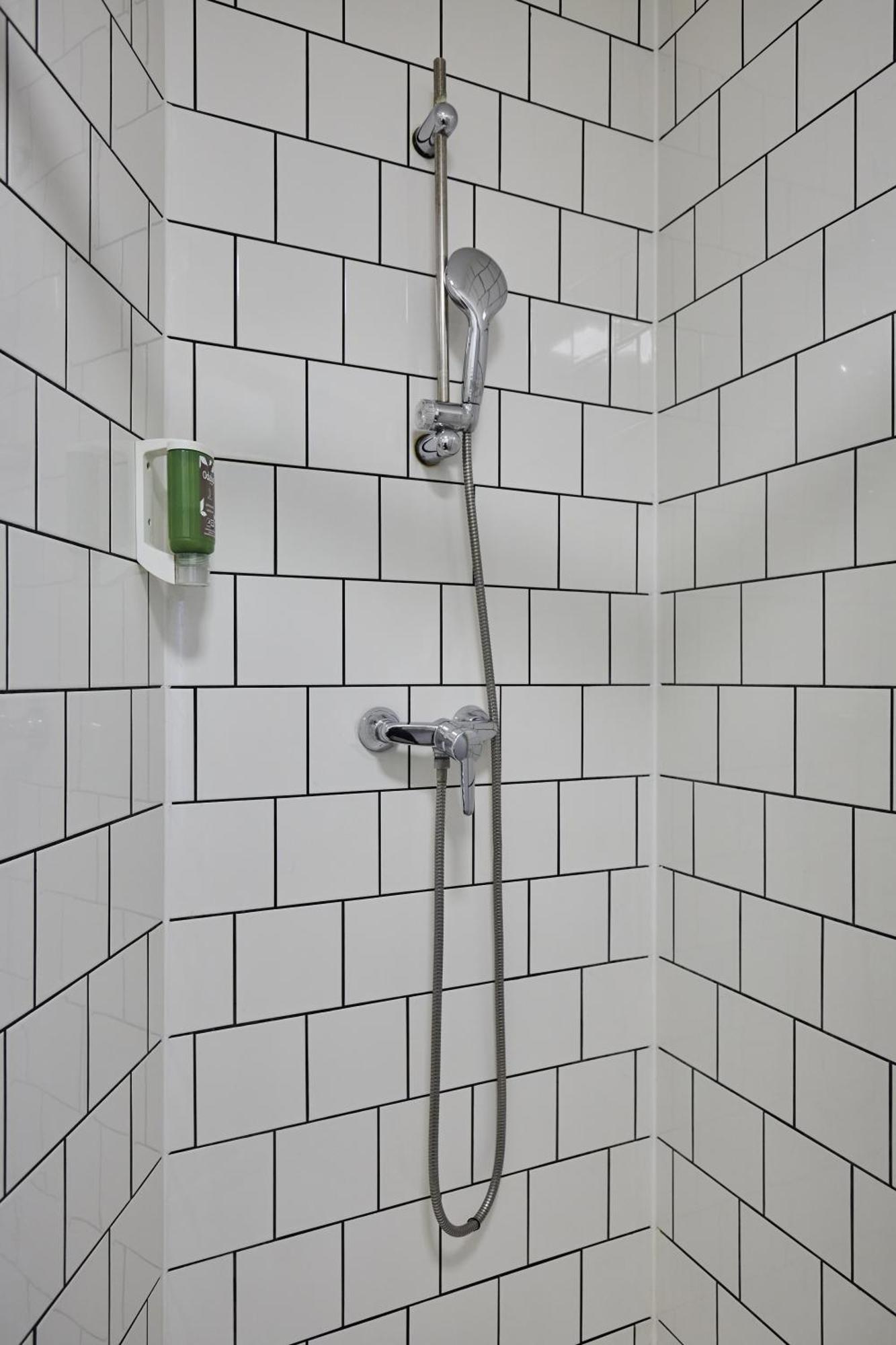 One-Bedroom Apartment,1646932186:JPEG