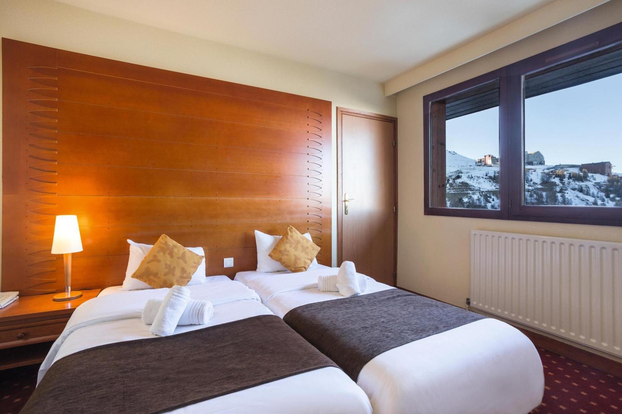 Double Room Mountain View