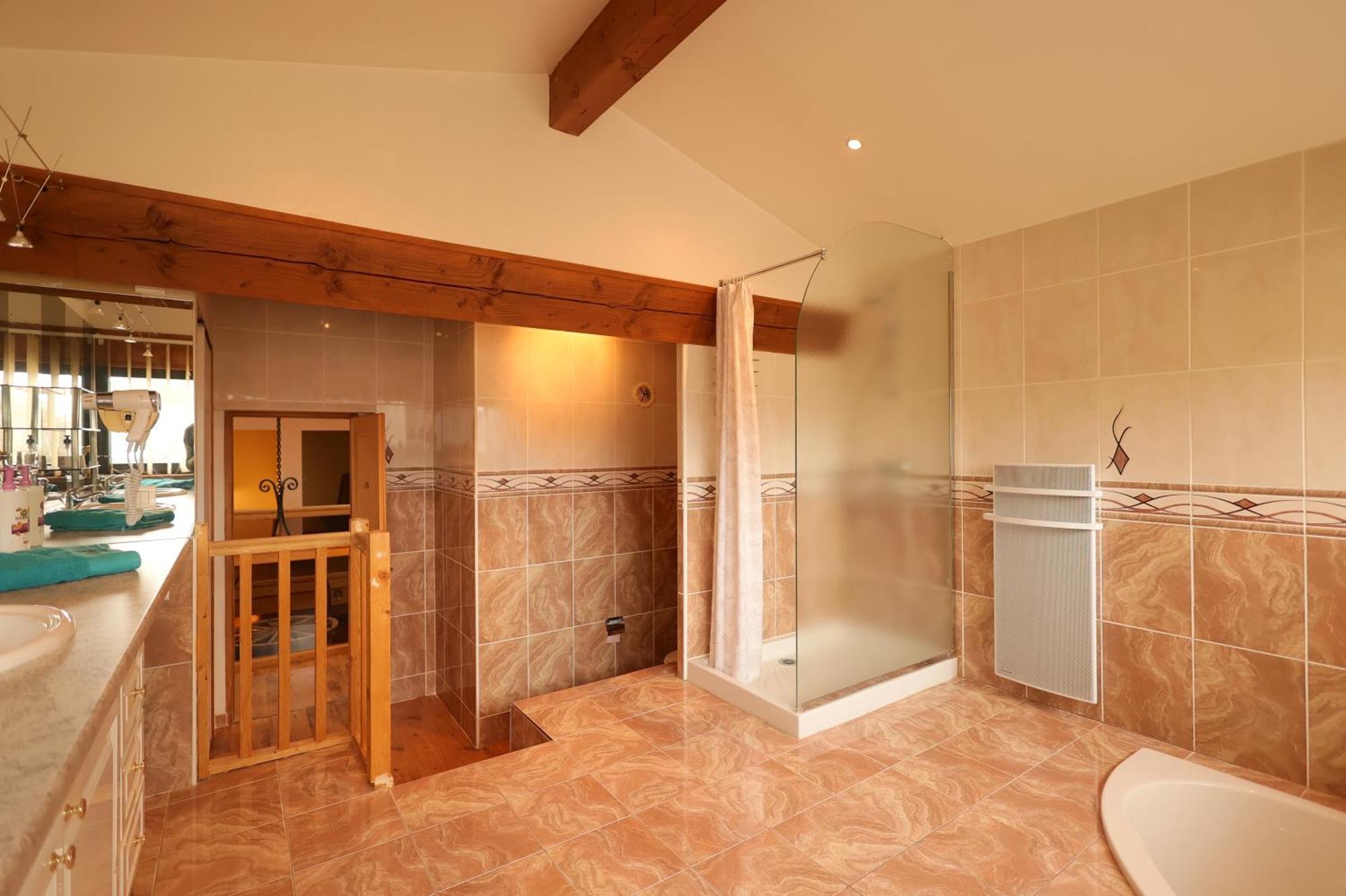 Quadruple Room Private External Bathroom