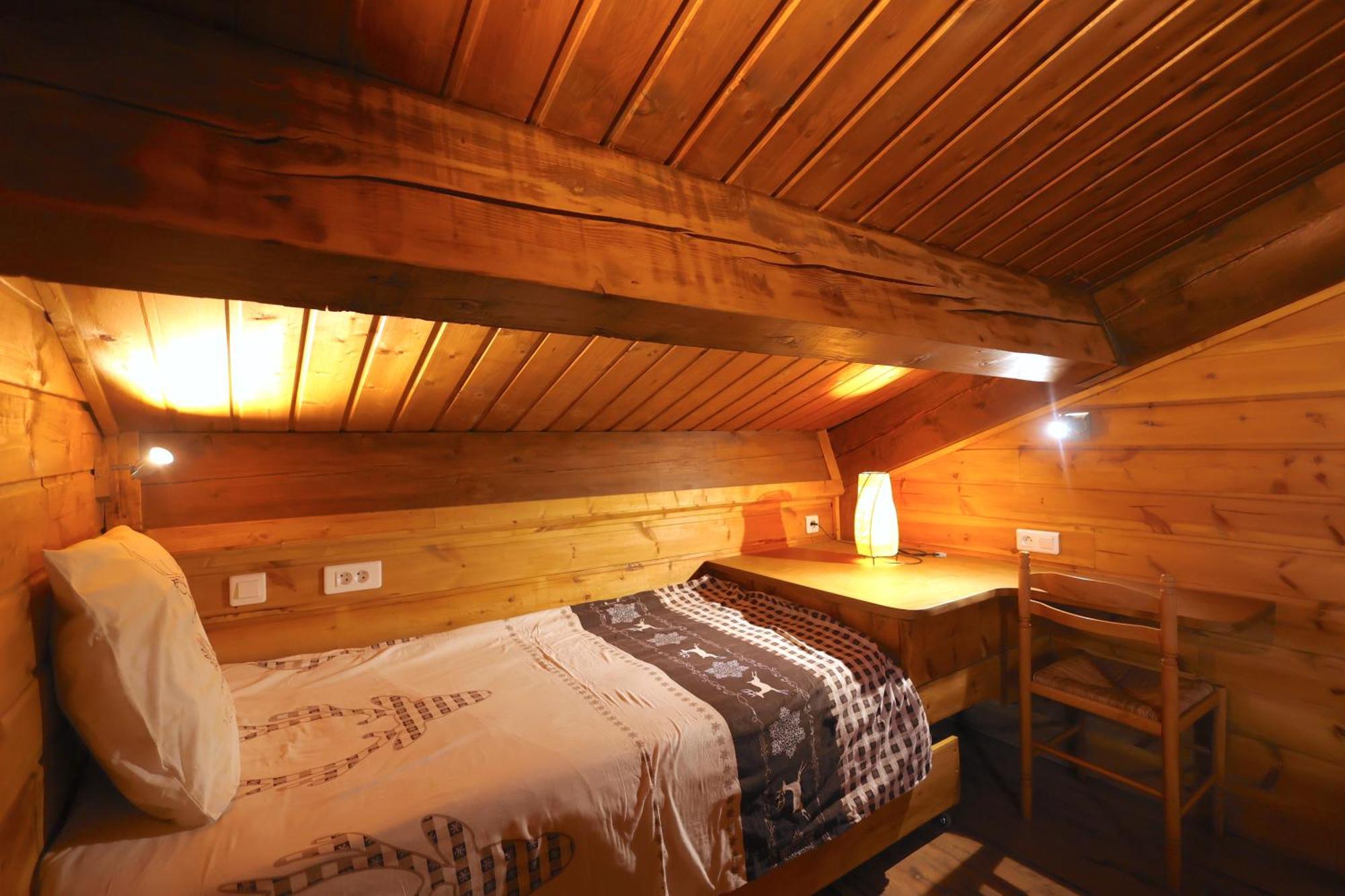 Quadruple Room Private External Bathroom