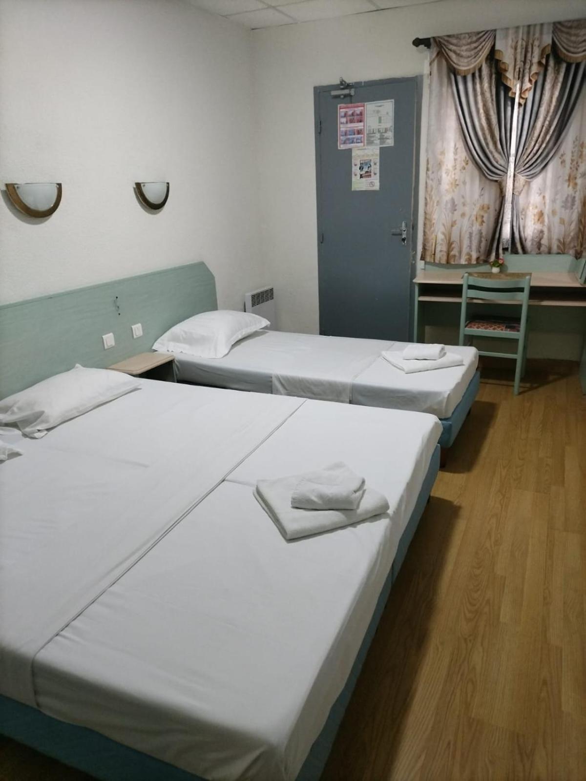 Triple Room,1646742431:JPEG