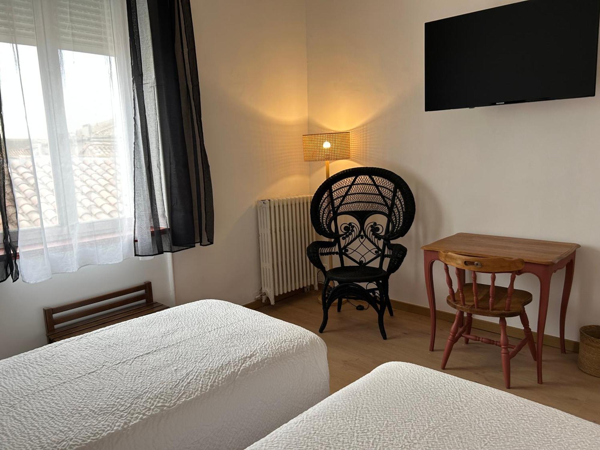 King Size or Twin Room