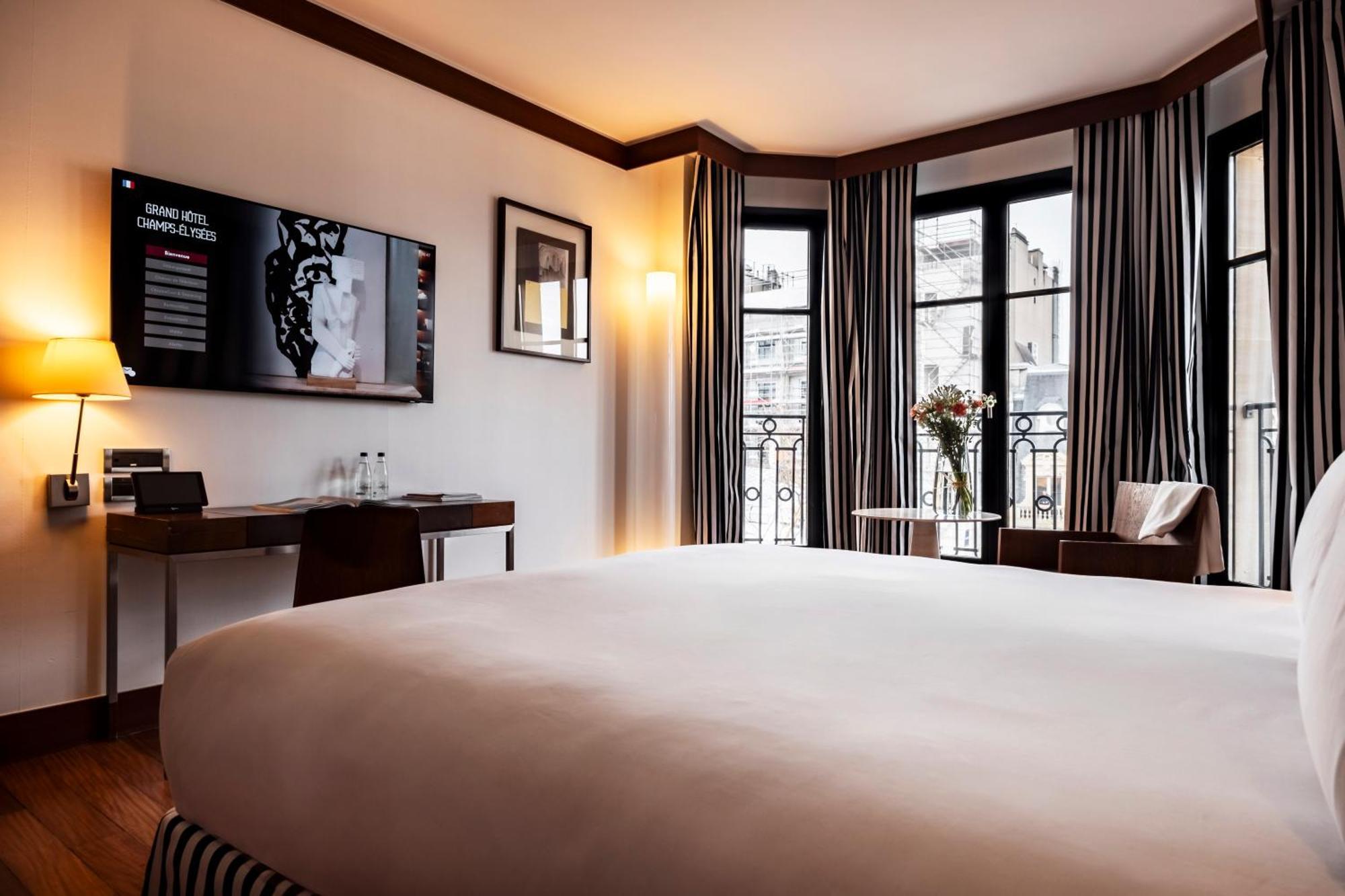 Chambre Prestige Arc De Triomphe
