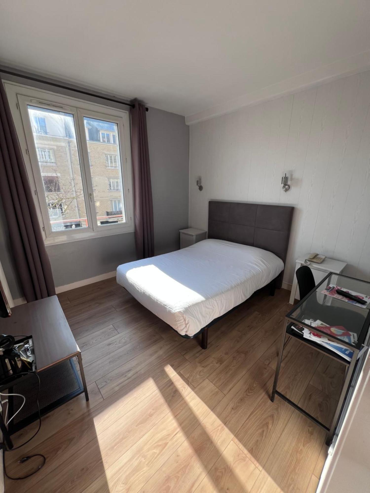 Superior Double Room Port View