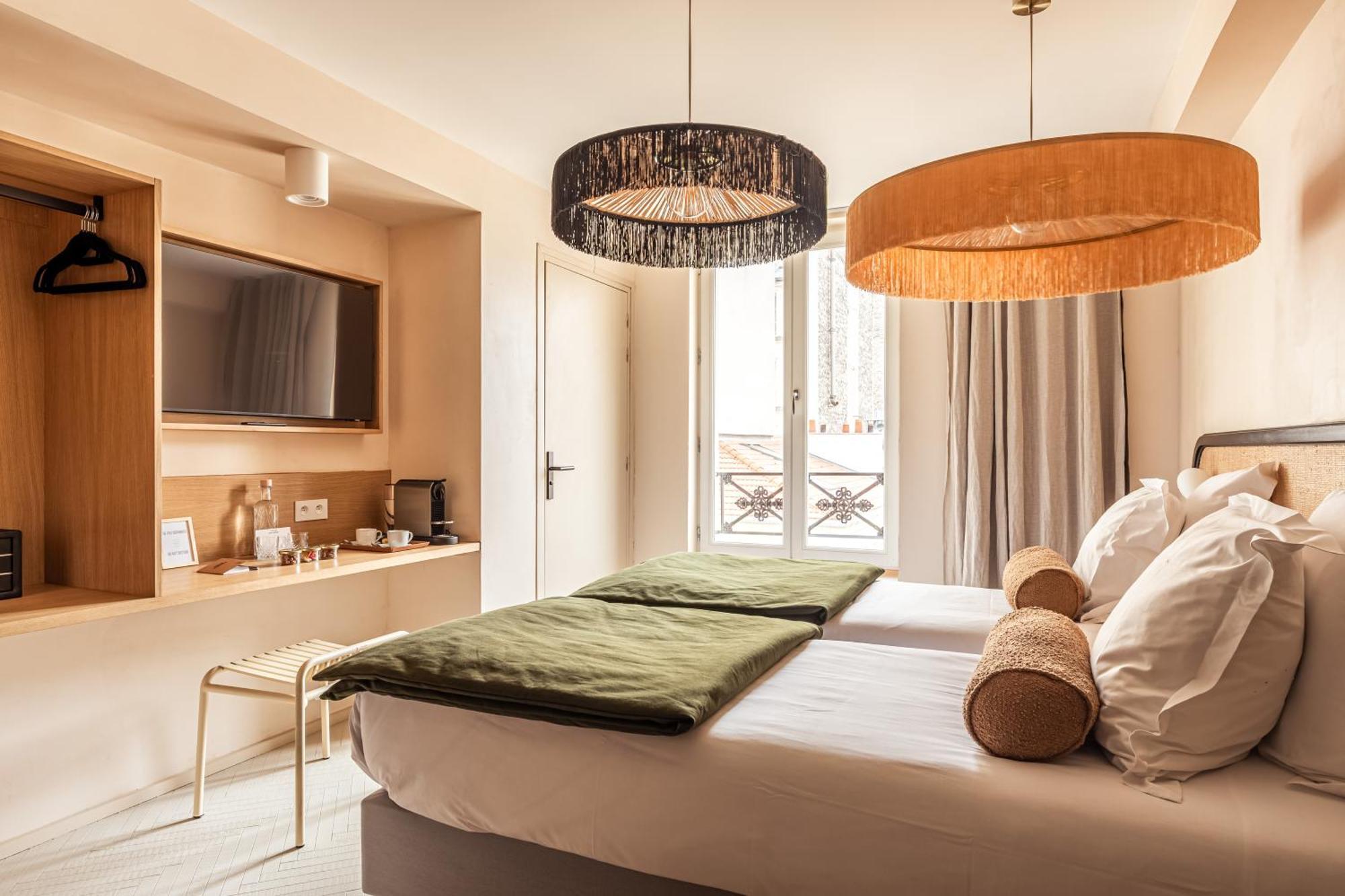 Big Double Parisian Room