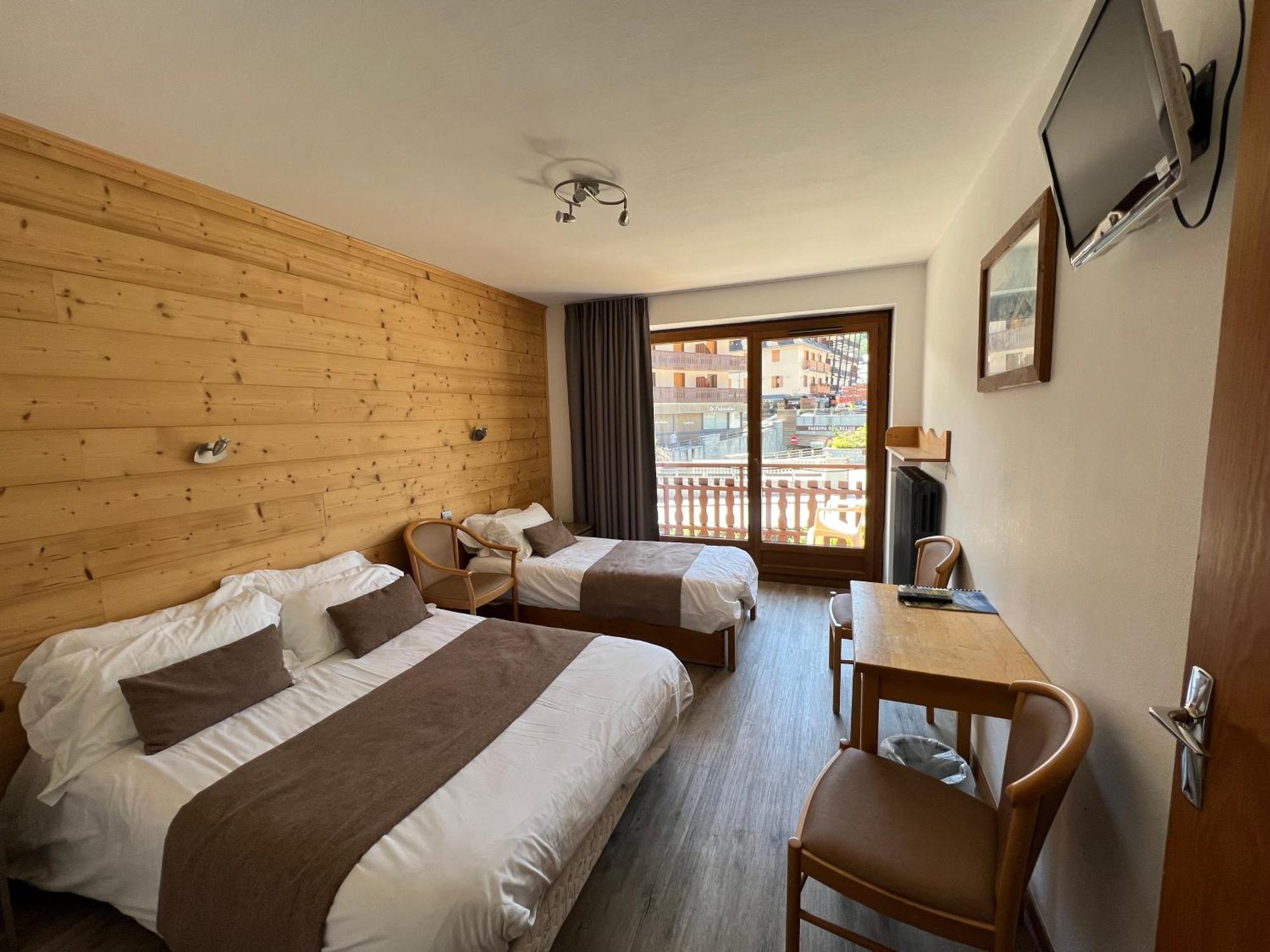 Triple Room with Private Bathroom