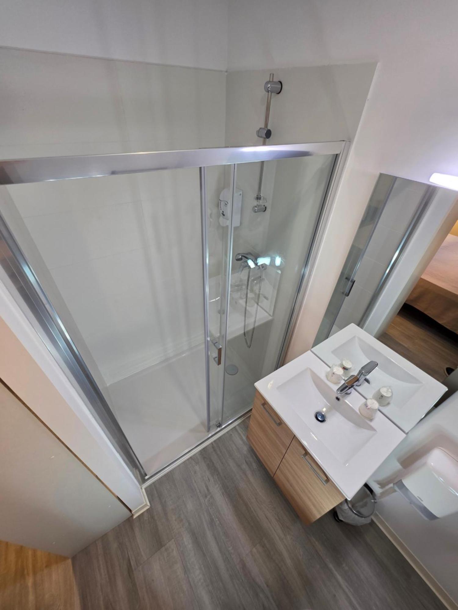 Triple Room,1657156876:JPEG