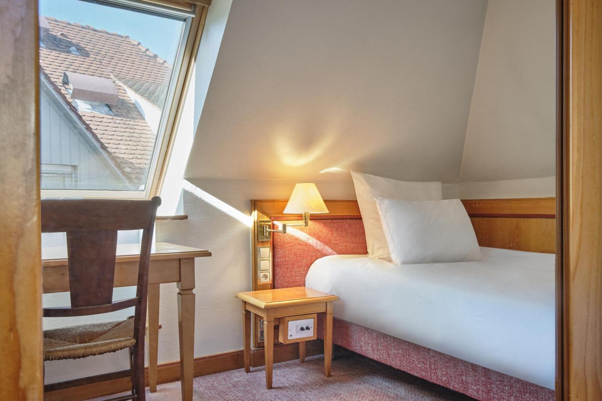 Single Room,1658068523:JPEG