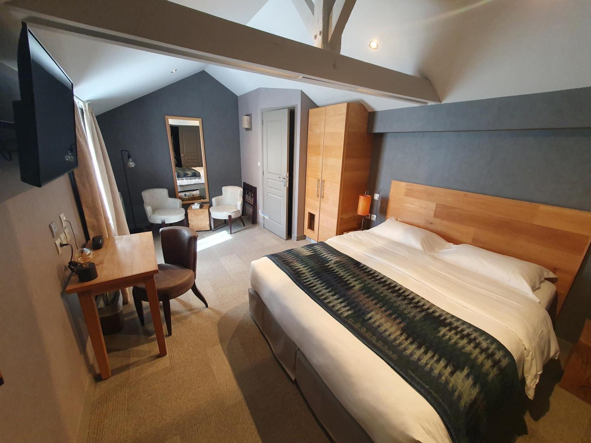 Large Double Room