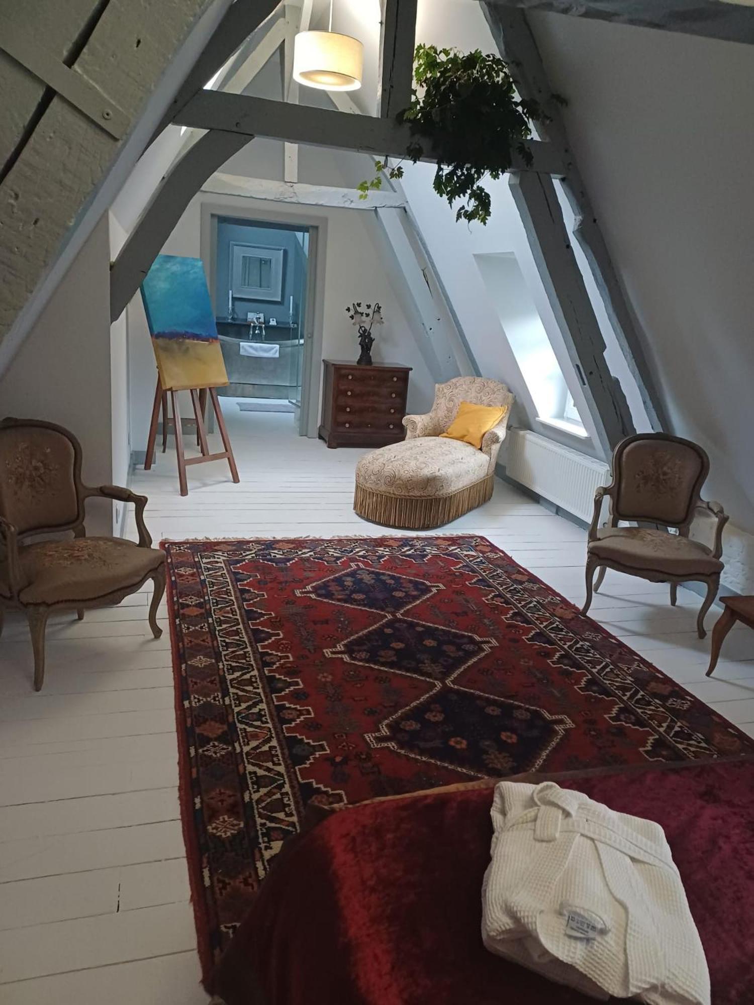 Deluxe Suite