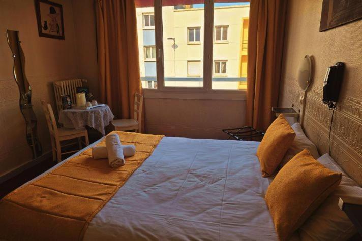 Double Room,1660280994:JPEG
