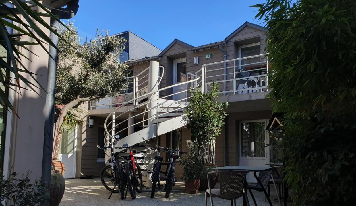 Double or Twin Room Garden View