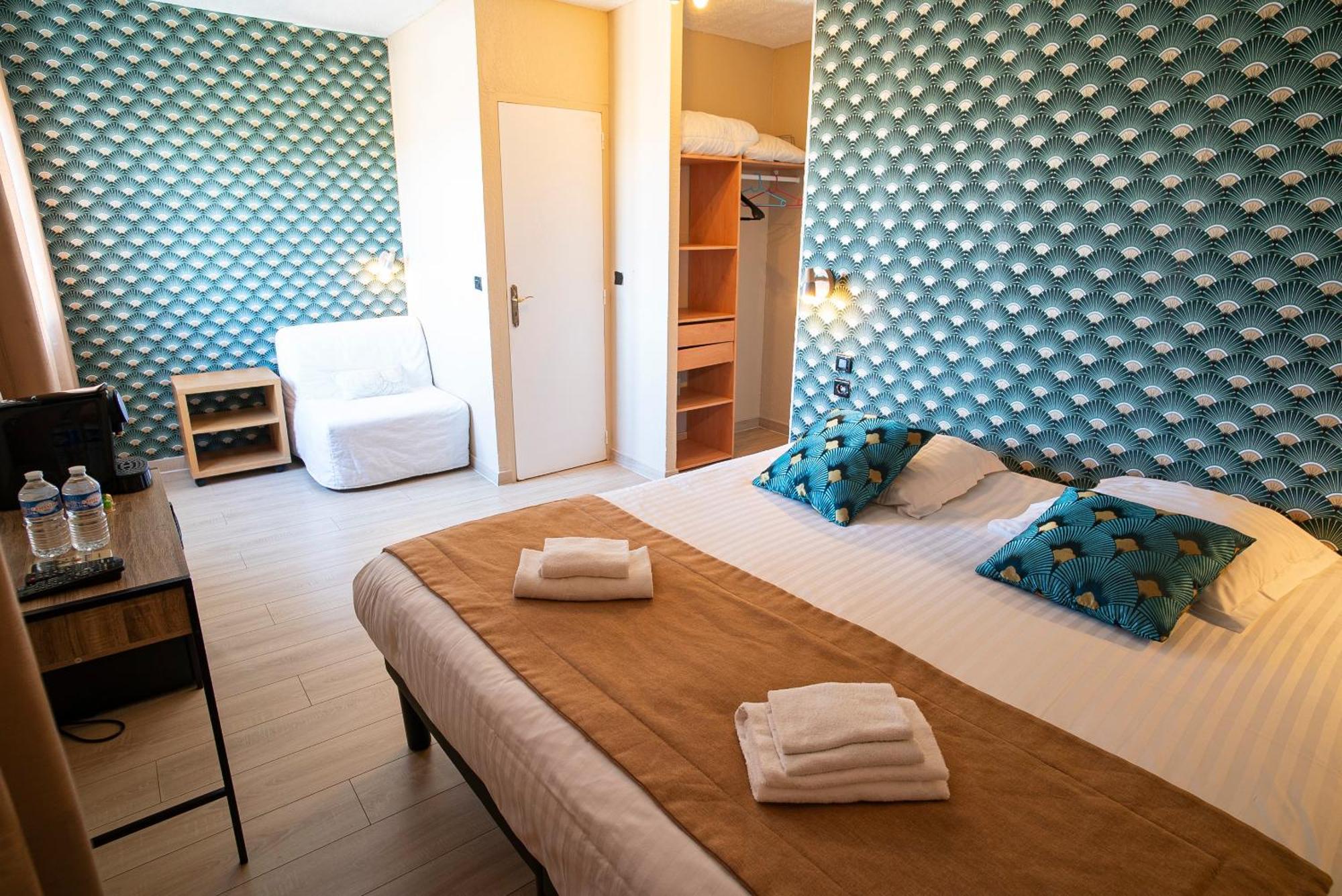 Double Room Mountain View