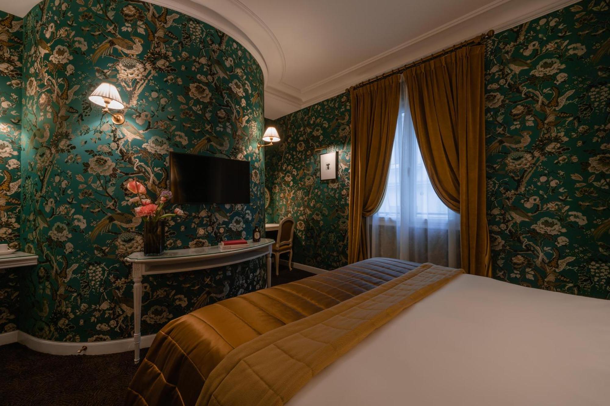 Superior Room,1663734955:JPEG