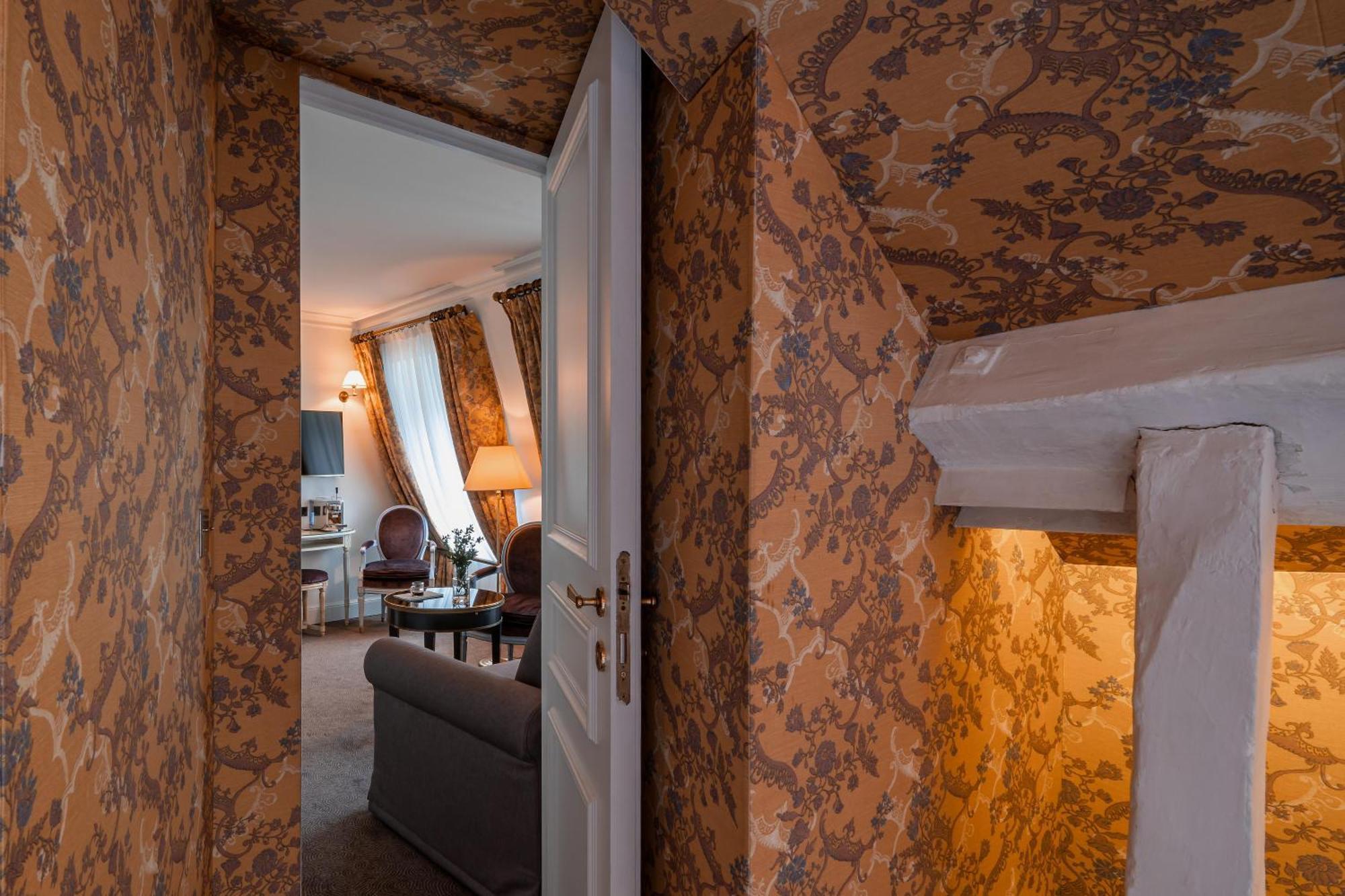 Signature Suite,1663734970:JPEG