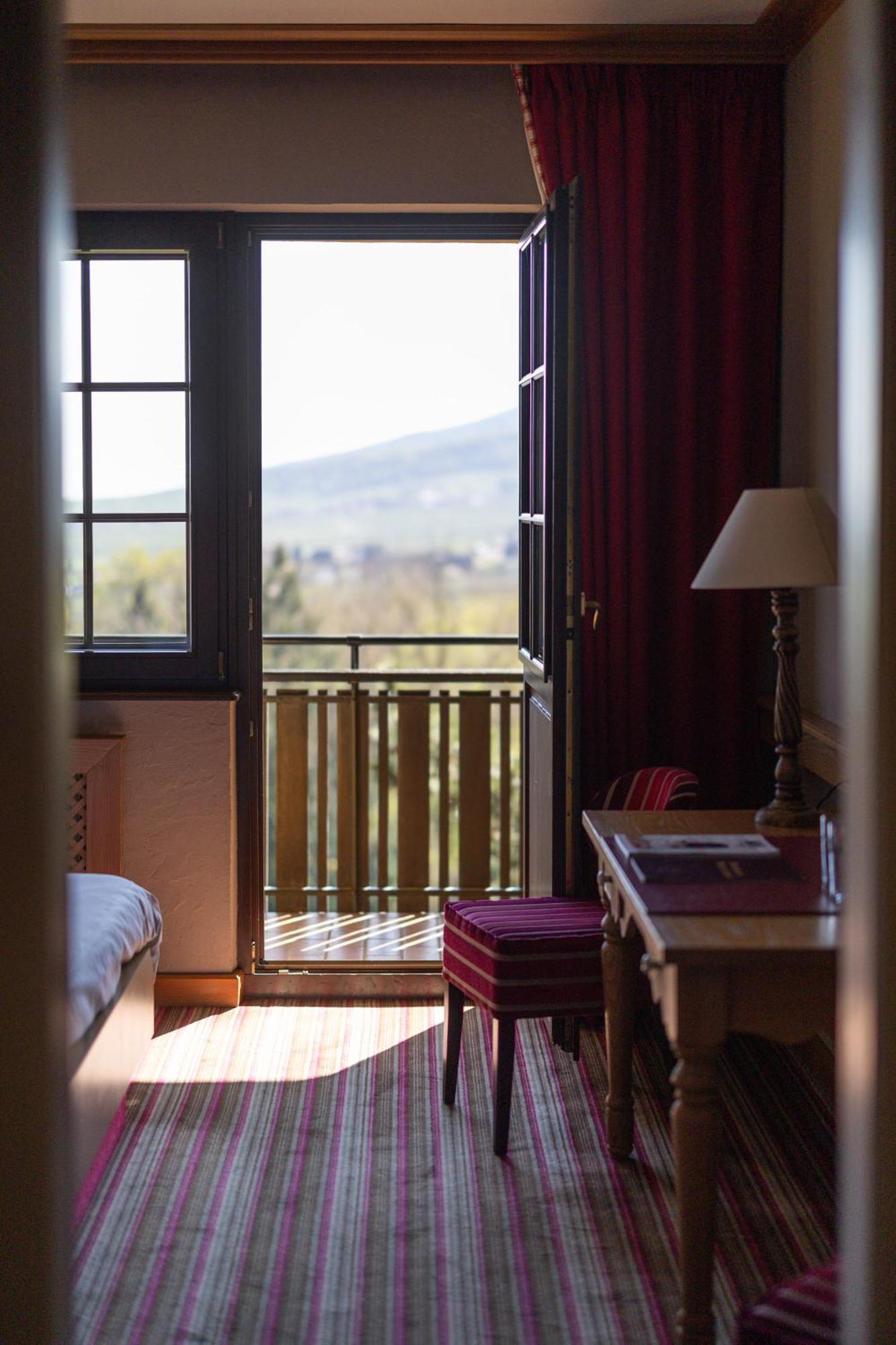 Superior Double Room,1661642909:JPEG